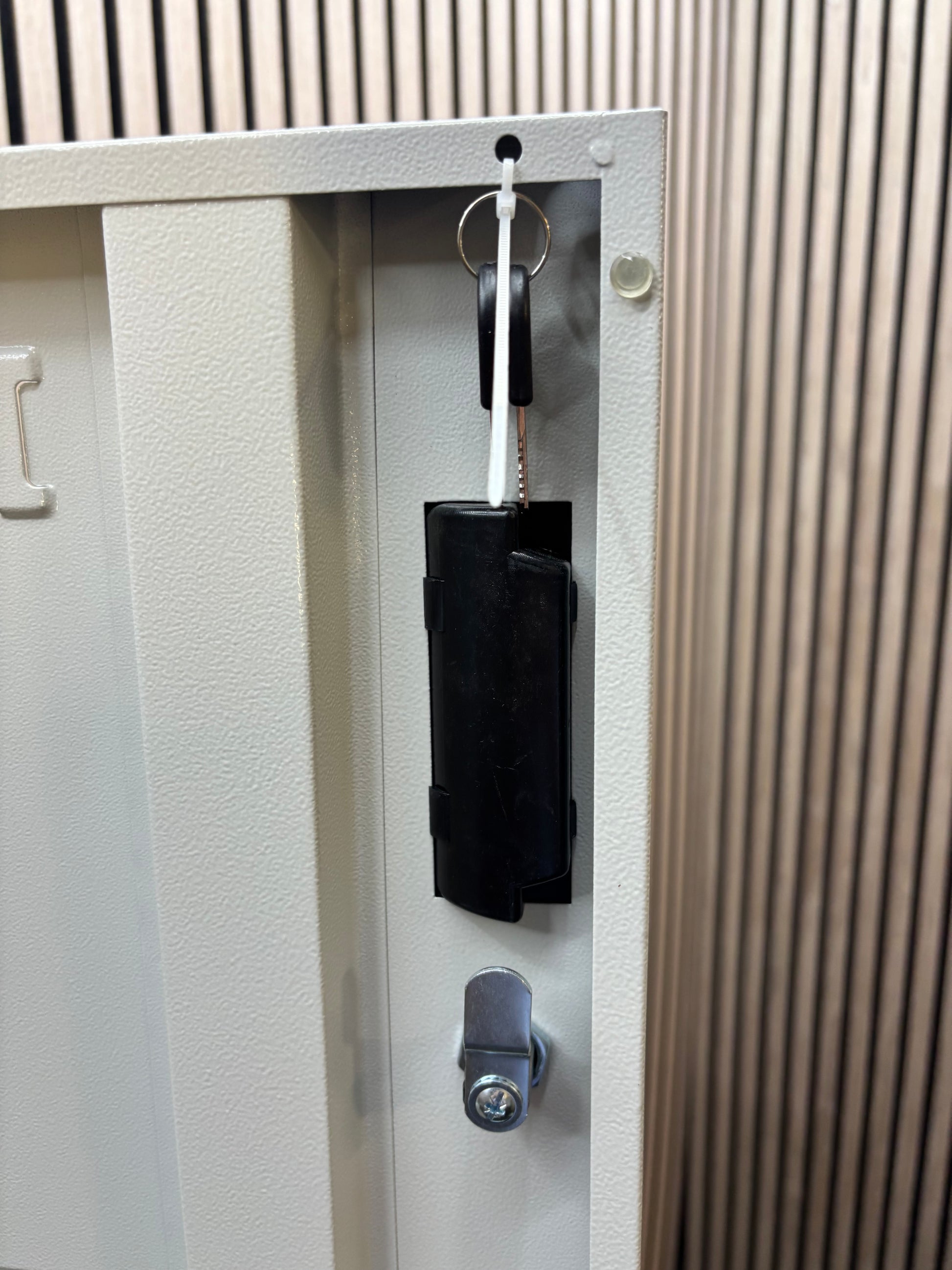 NEW 4 door personal locker, grey metal with keys 180Hx305Wx450D. PRICE INC VAT