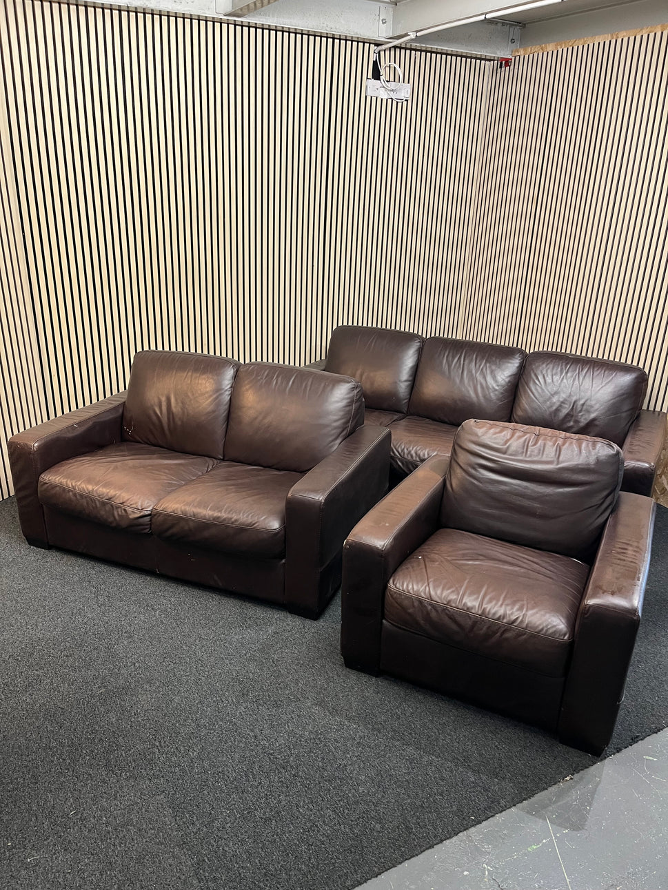 Brown pure leather 3+2+1 sofa set (Width - 3 seater 210 cm, 2 seater 150 cm, single 90 cm) 1425