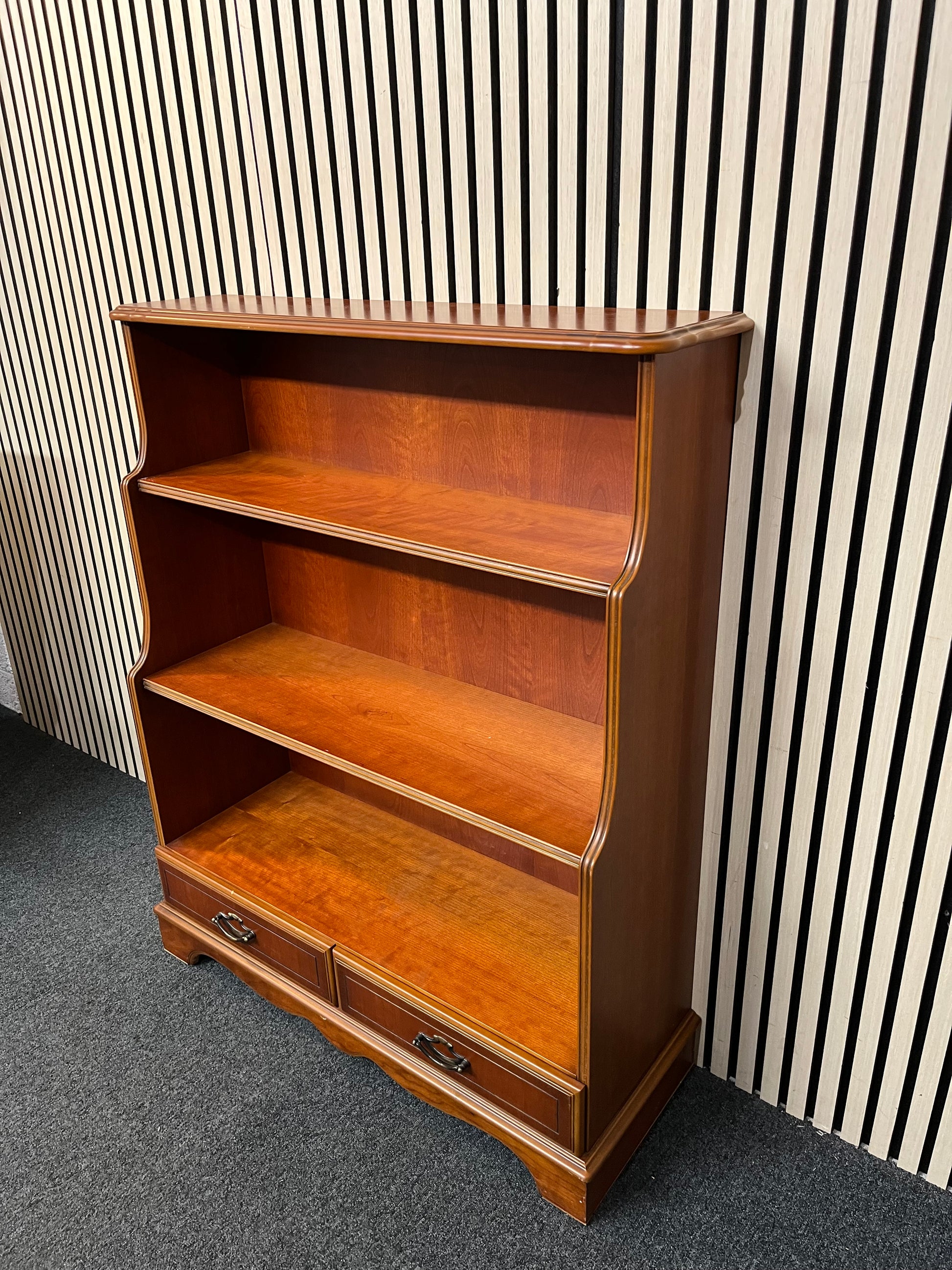 Low mahogany bookcase with 2 base drawers (H 113 x W 90 x D 22 cm) 1126