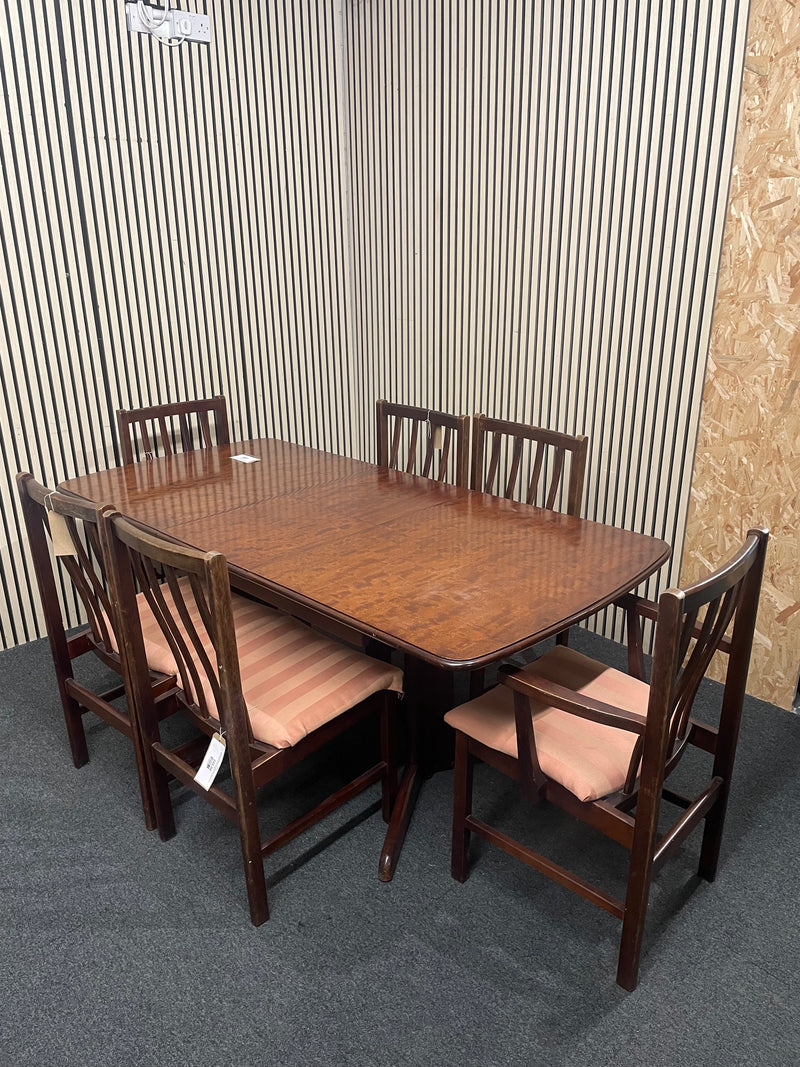 Extending mahogany dining table with six matching slat-back upholstered chairs, width 140 - 182, depth 87 cm 44778