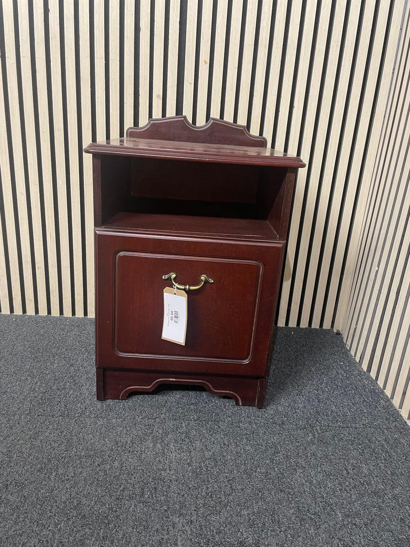 Mahogany 1 door bedside locker 44650