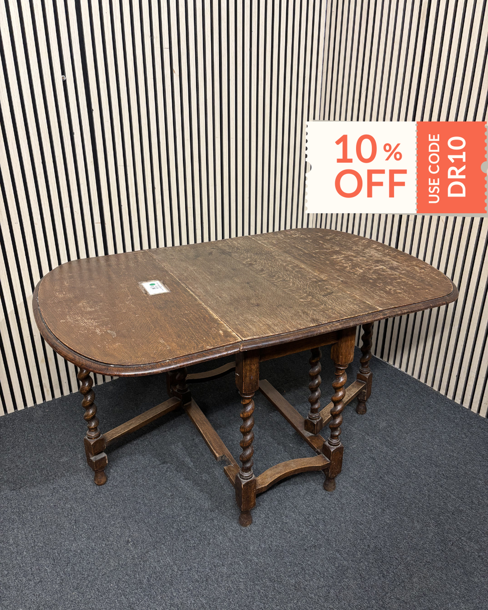 English oak oval barley twist gate leg table (H 72 x W 45 ,135 extnd x D 90 cm) 3126