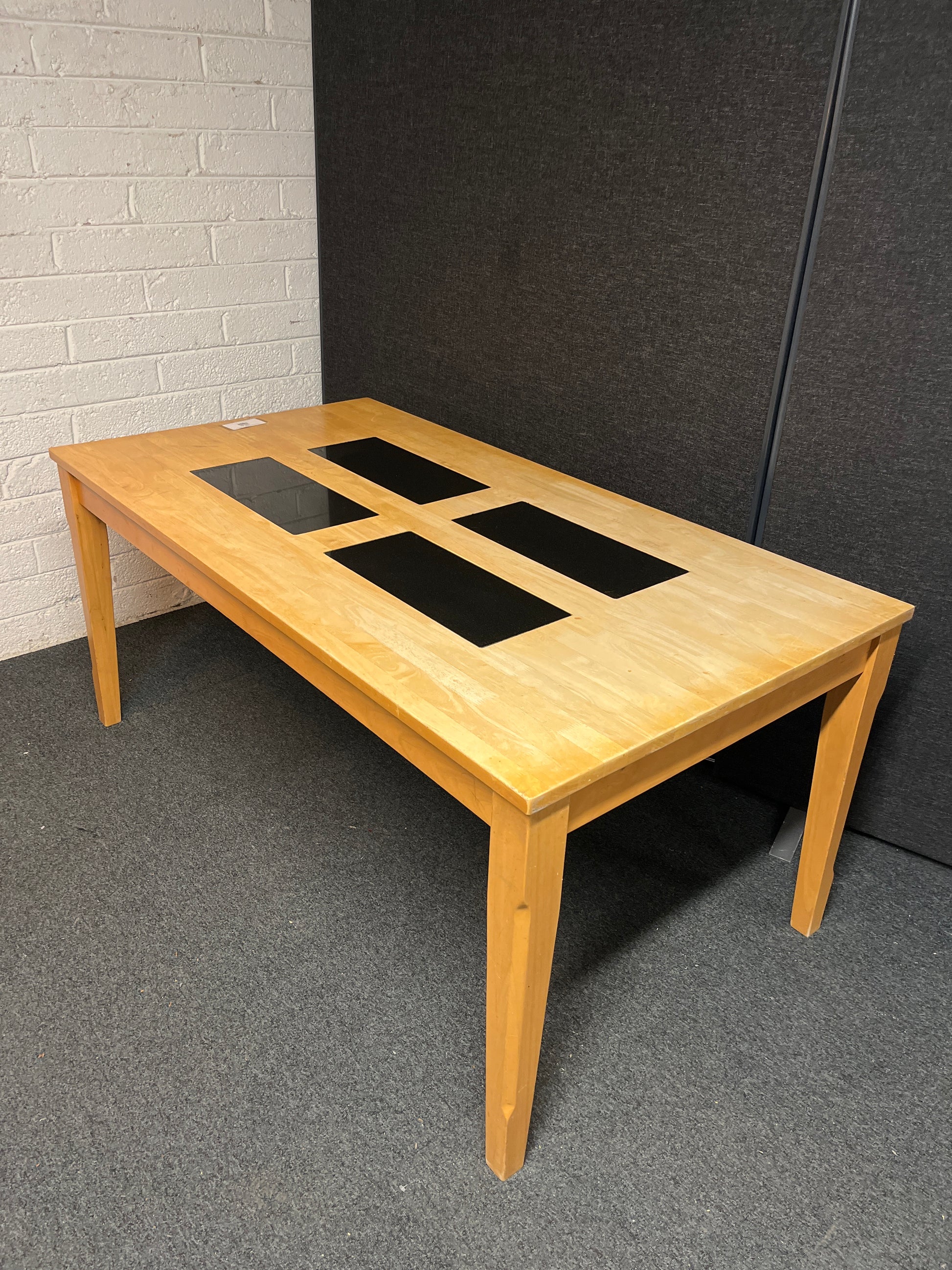 Large black tiled beech top kitchen table ( W 170 x L 90 cm) 2225