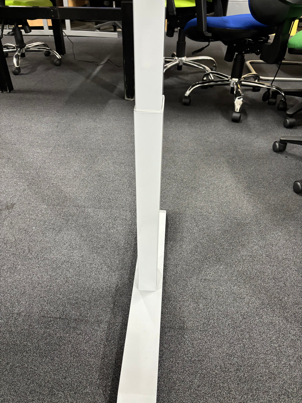 NEW height adjustable expandable electric frame. Dual Motor with 3 programmable memory, 100kg load. Sit/Stand reminder. Frame color available in Black, silver or white. PRICE INC VAT AND AND A DESKTOP FROM 1200 TO 1600L