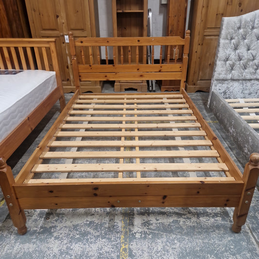 4ft 6 pine framed bed -