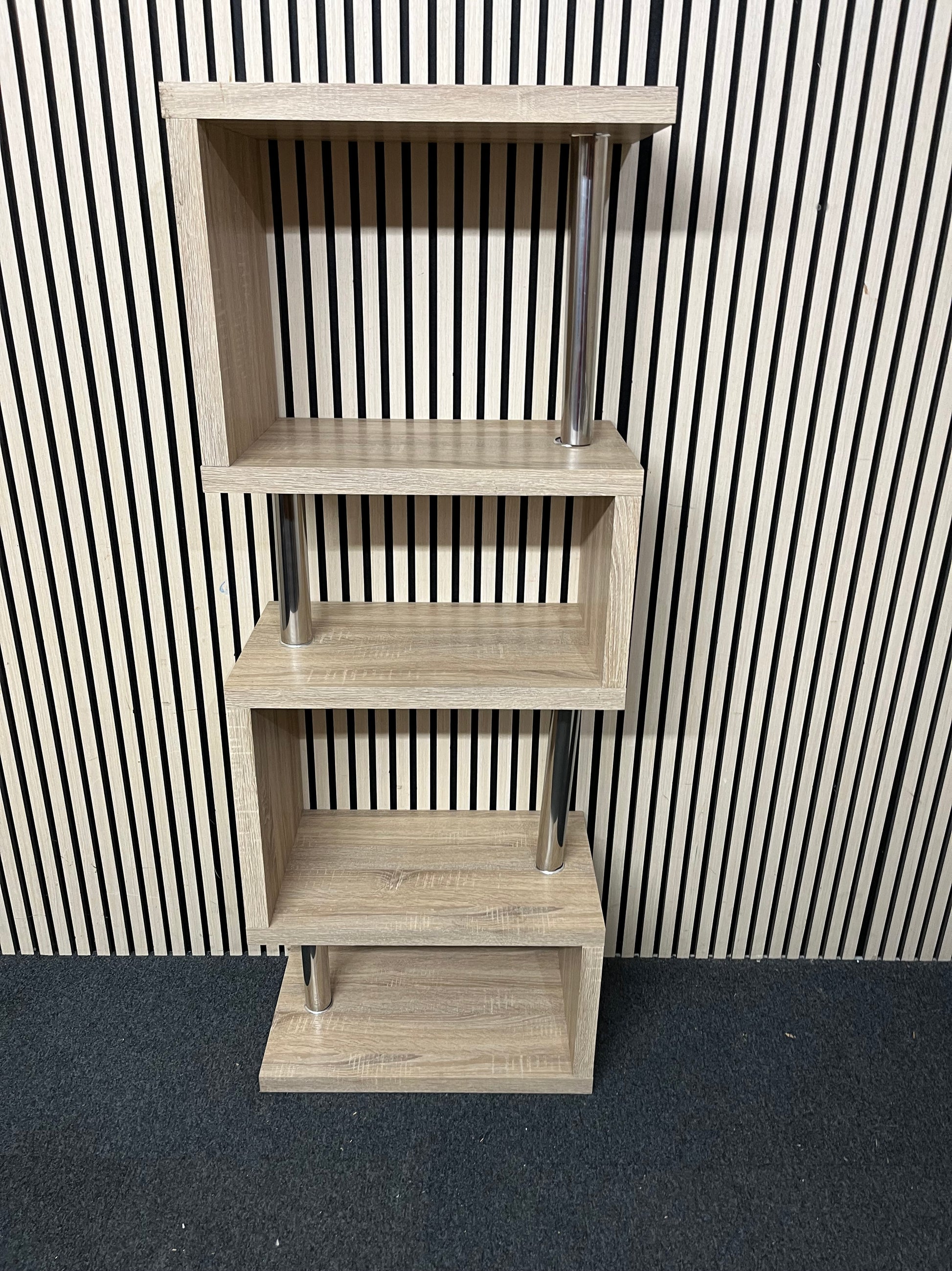 Tall oak laminate and chrome metal slim tiered shelf unit (H 160 x W 60 x D 35 cm) 2425