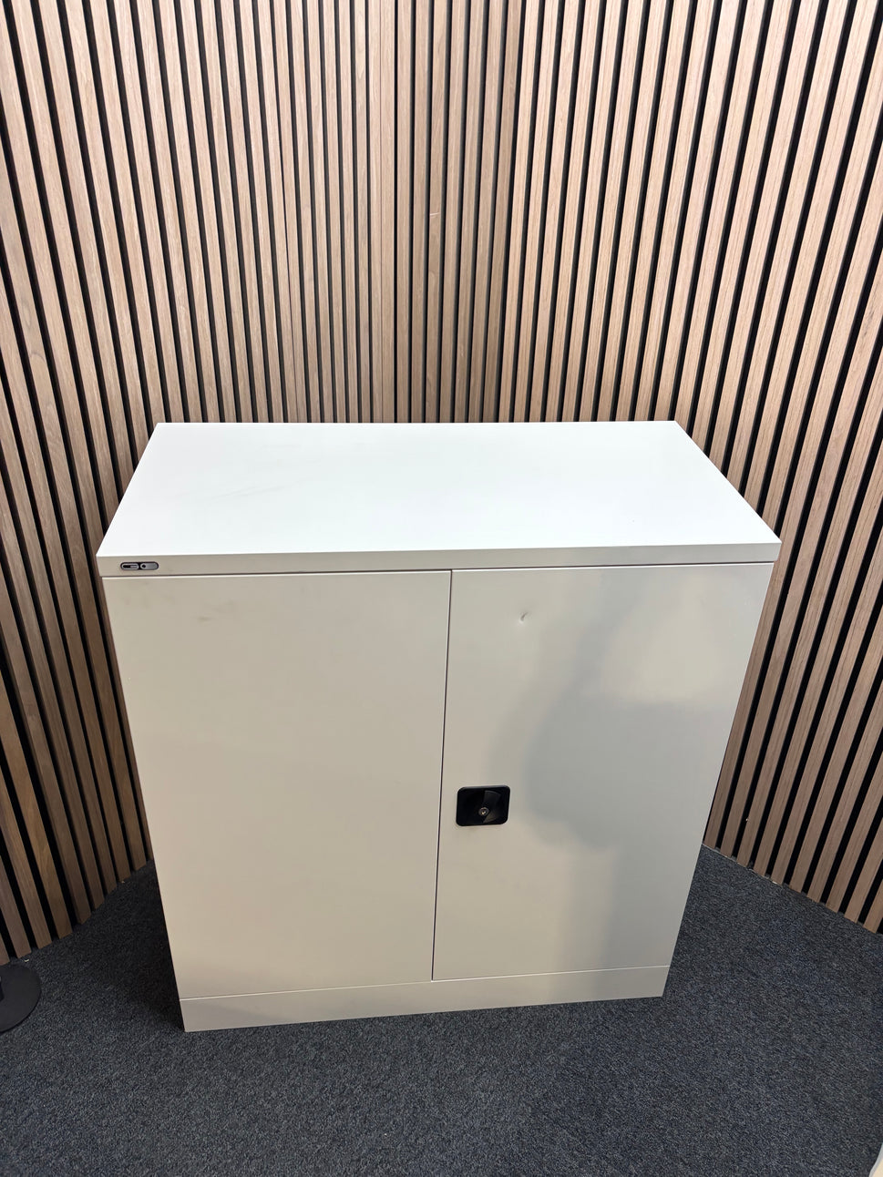 Go low 2 door grey metal storage unit with shelves and key 101Hx91Wx45D
