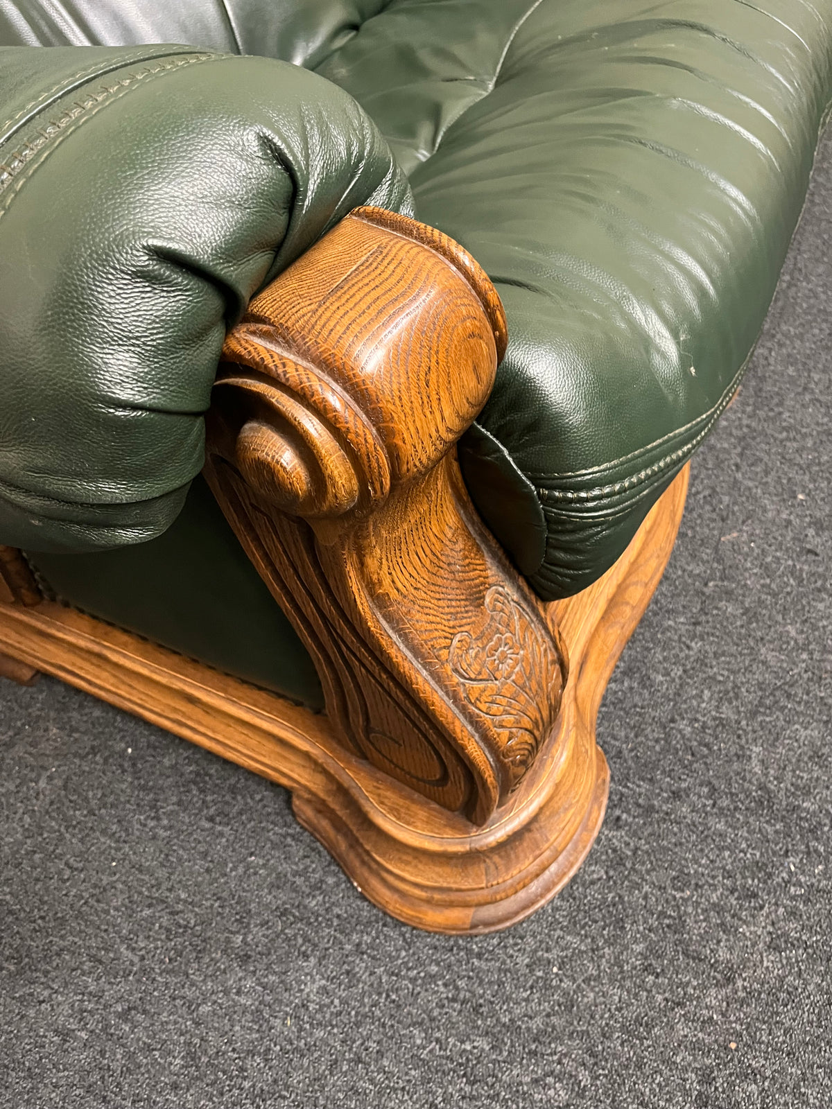 3+2+1 Dark green leather, solid oak framed sofa suite with base drawers 44385