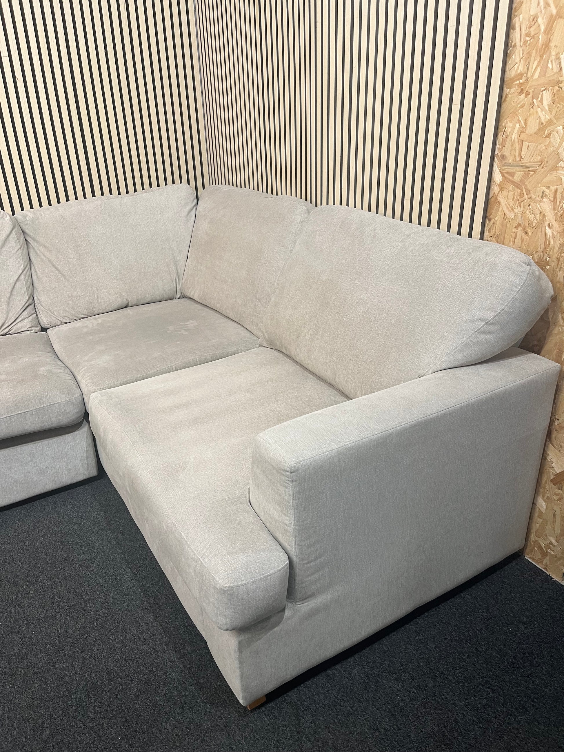 Large DFS Freya corner suite in oatmeal fabric (Widths 275 x 210 cm) 43520