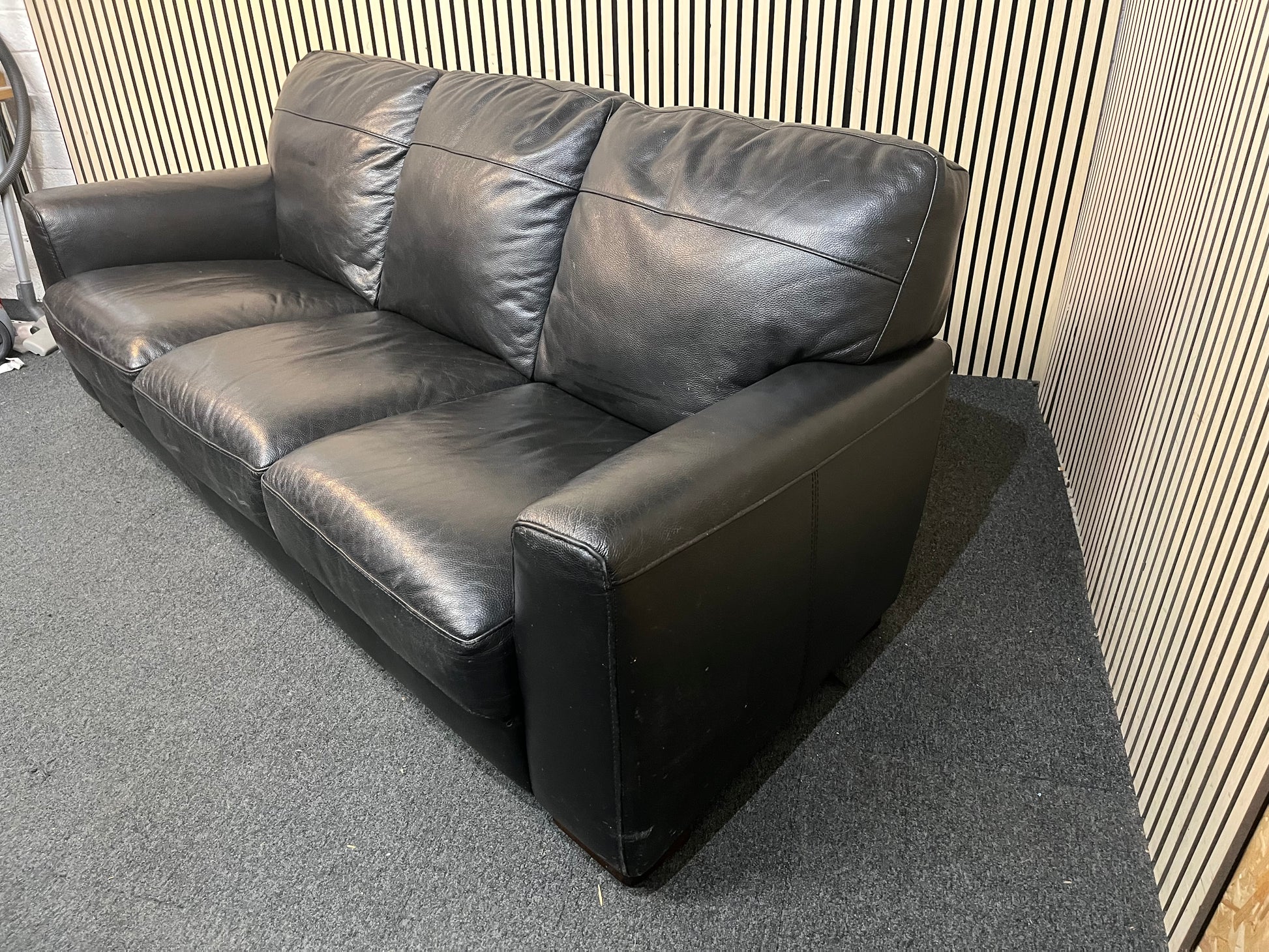 3+1 Black leather sofa suite 43745