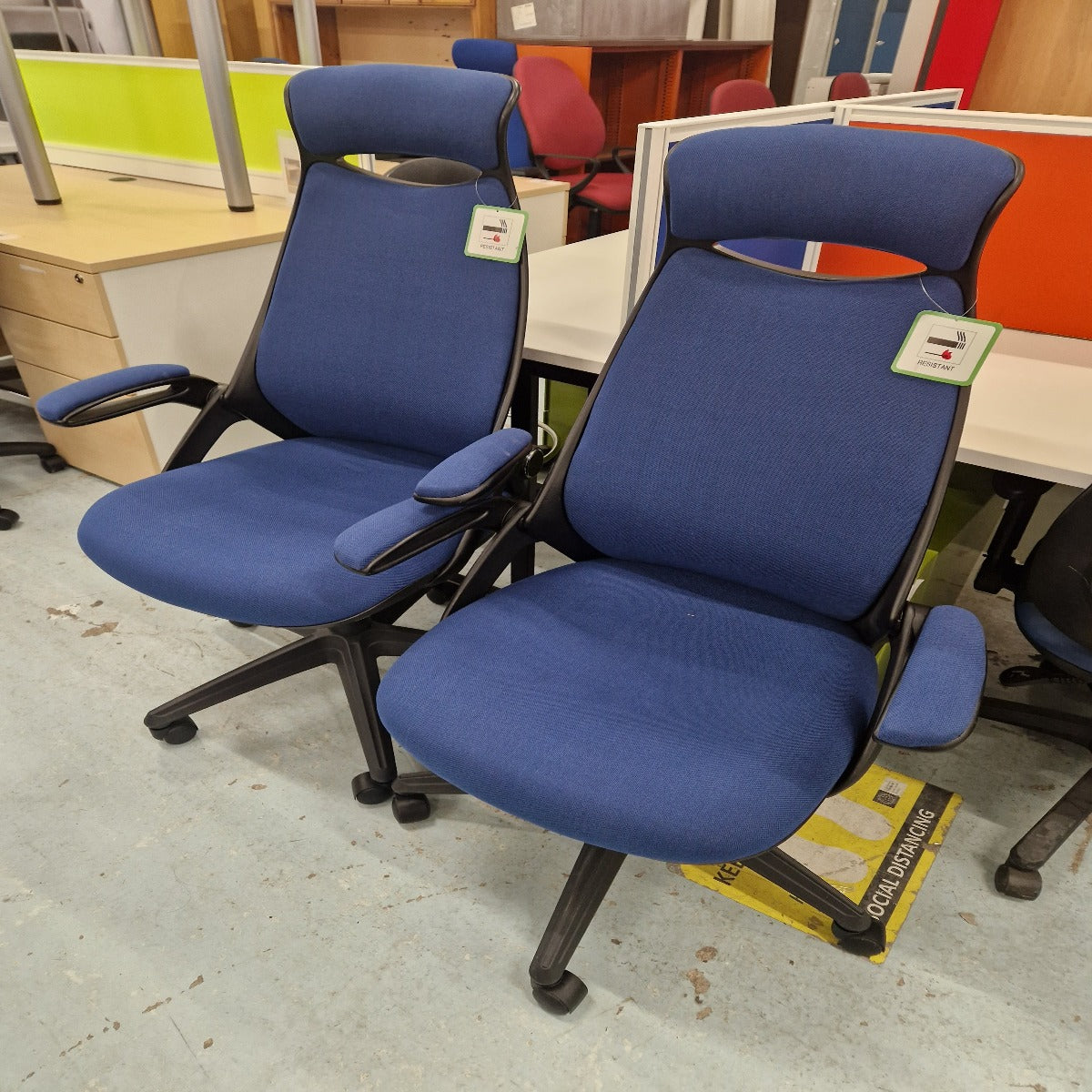 Tuscan high back fabric managers chair with head support