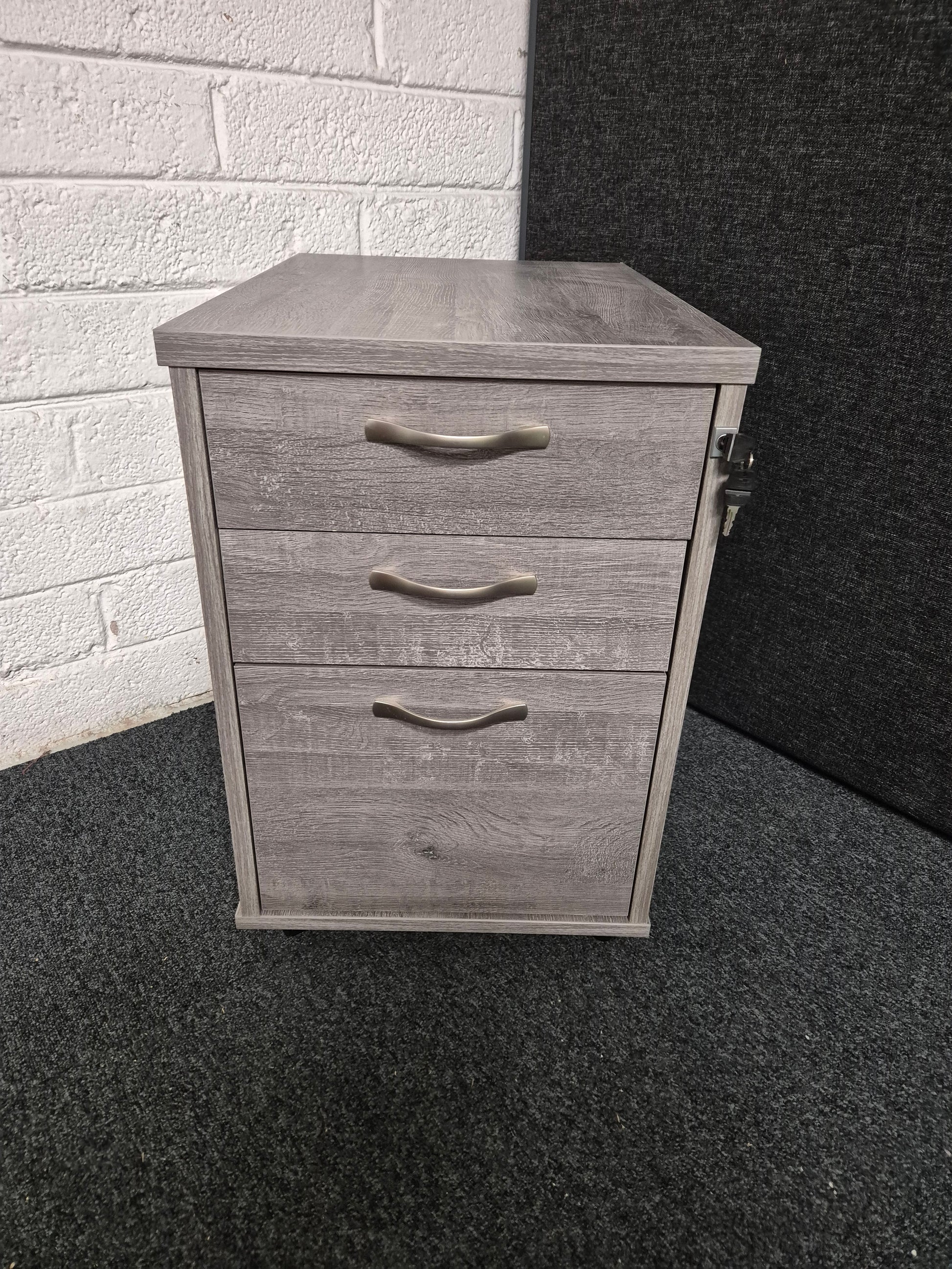 2 or 3 drawer wooden mobile pedestal