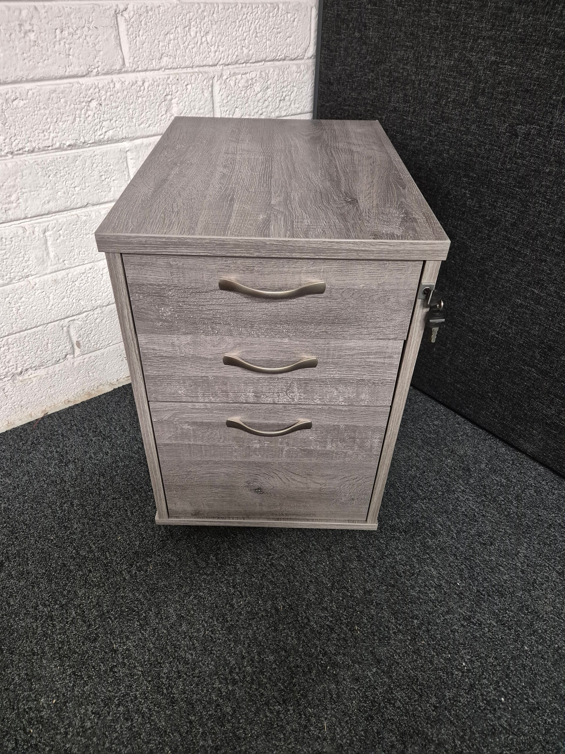 2 or 3 drawer wooden mobile pedestal