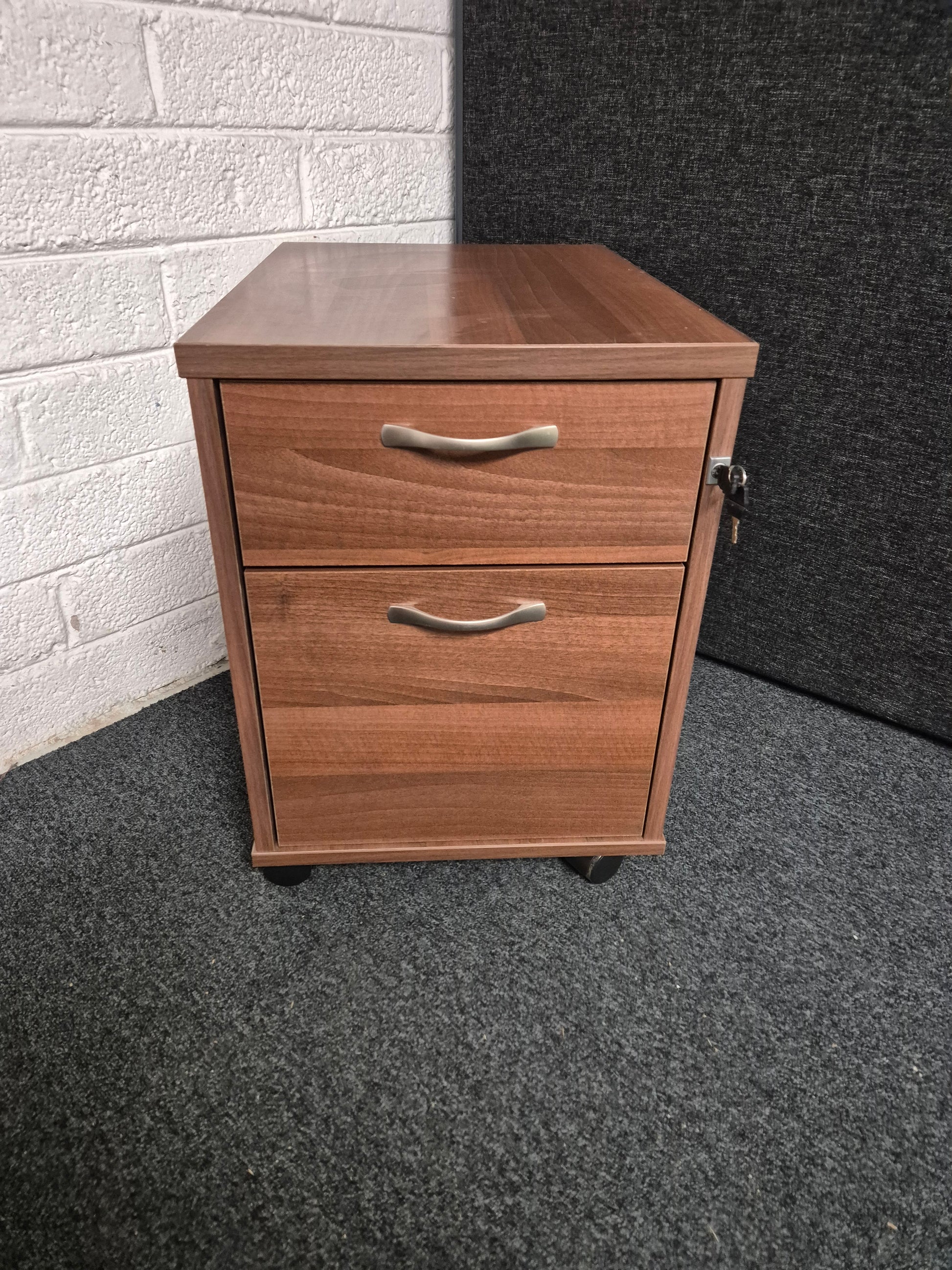 2 or 3 drawer wooden mobile pedestal