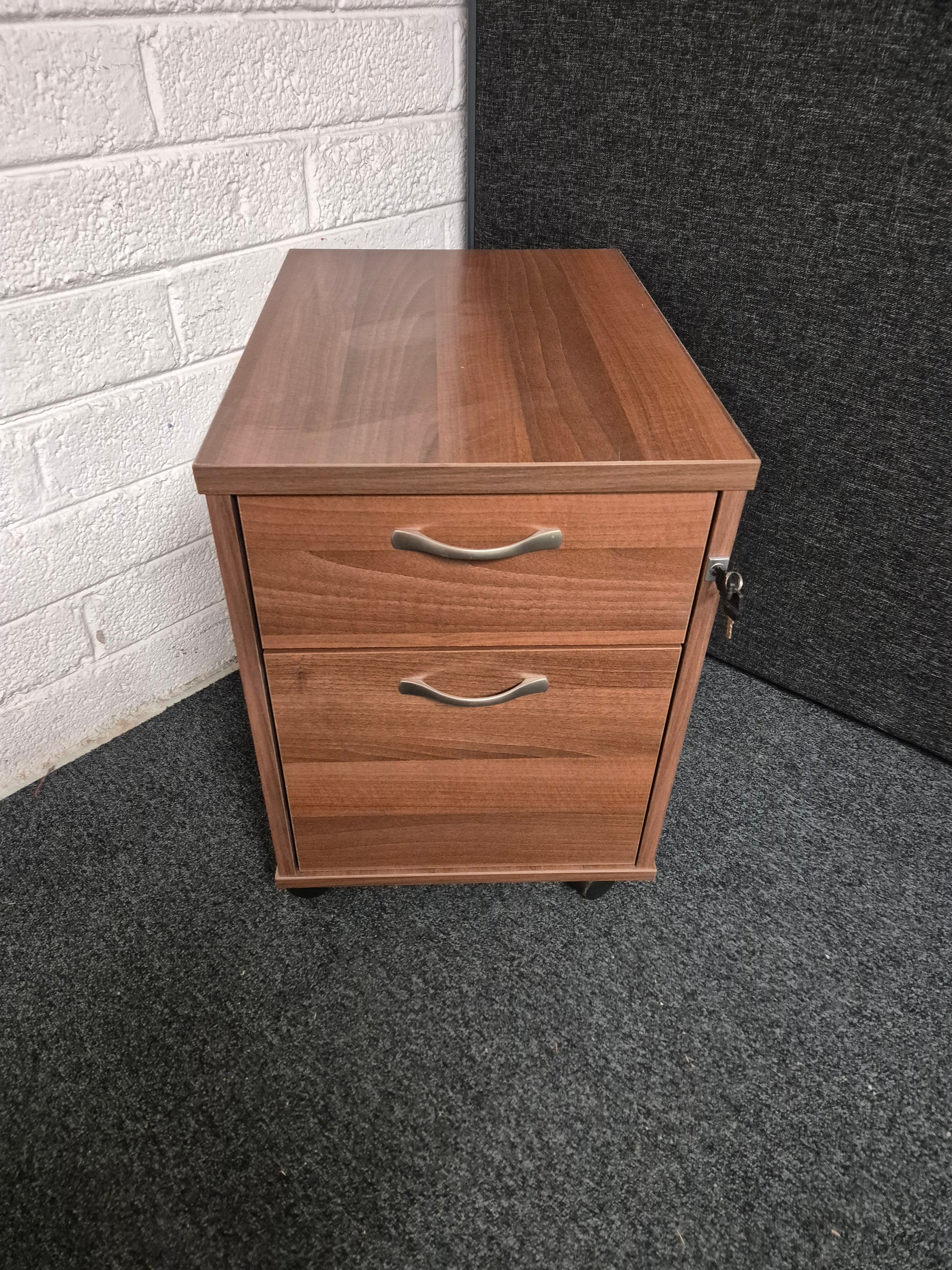 2 or 3 drawer wooden mobile pedestal