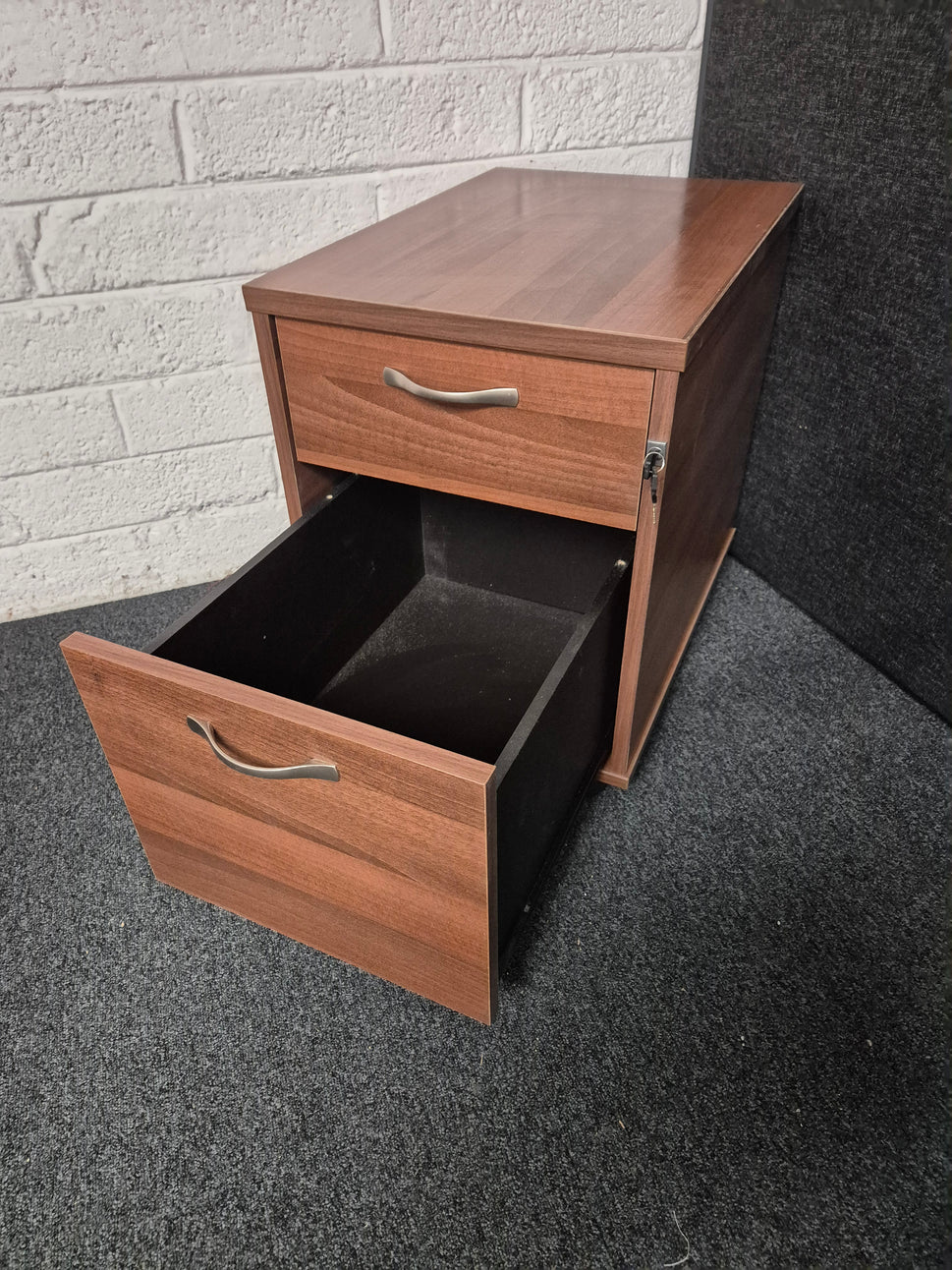 2 or 3 drawer wooden mobile pedestal