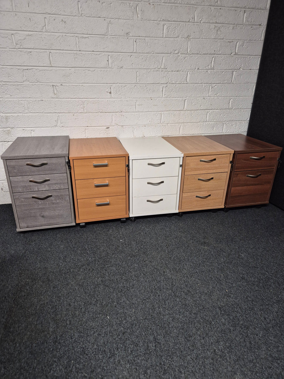 2 or 3 drawer wooden mobile pedestal