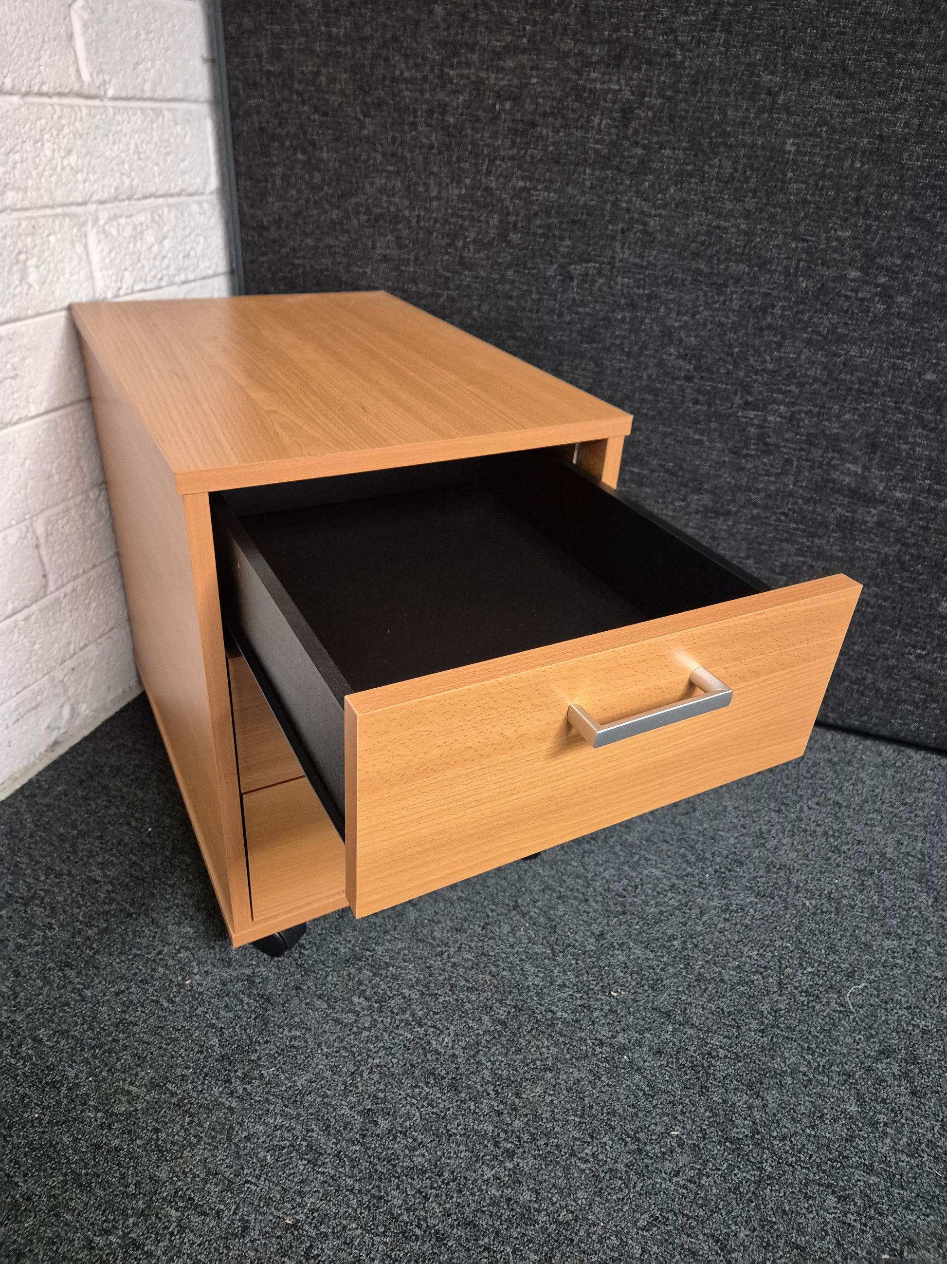 2 or 3 drawer wooden mobile pedestal
