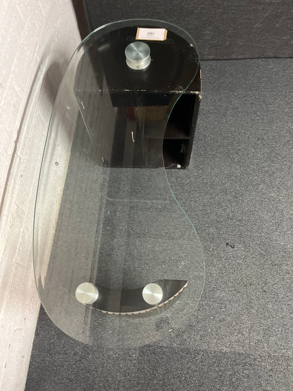 Curved glass console table with black legs (H 68 x W 123 x D 49 cm) 2225