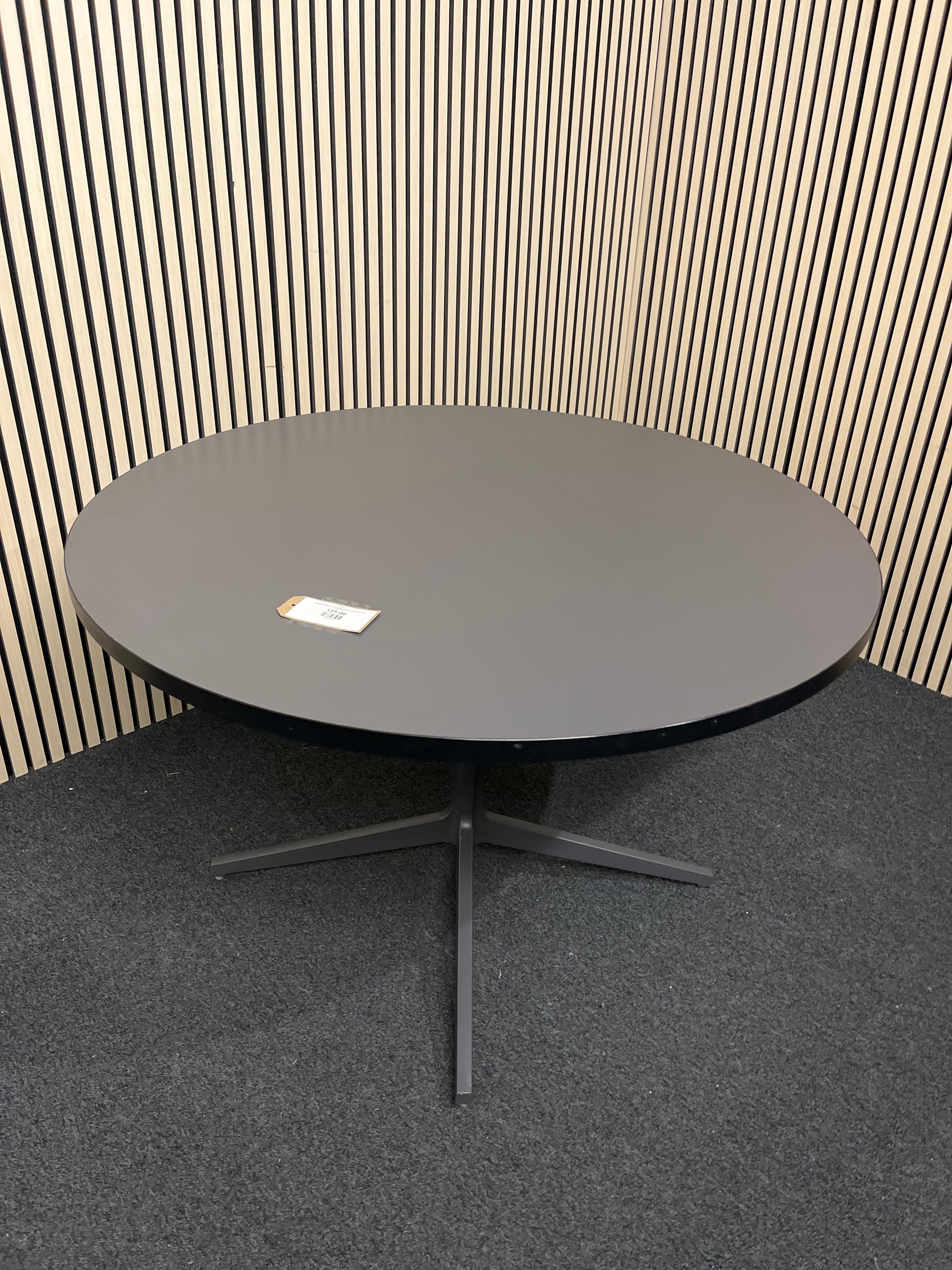 Black laminate circular kitchen table, central base (120 cm) 1425