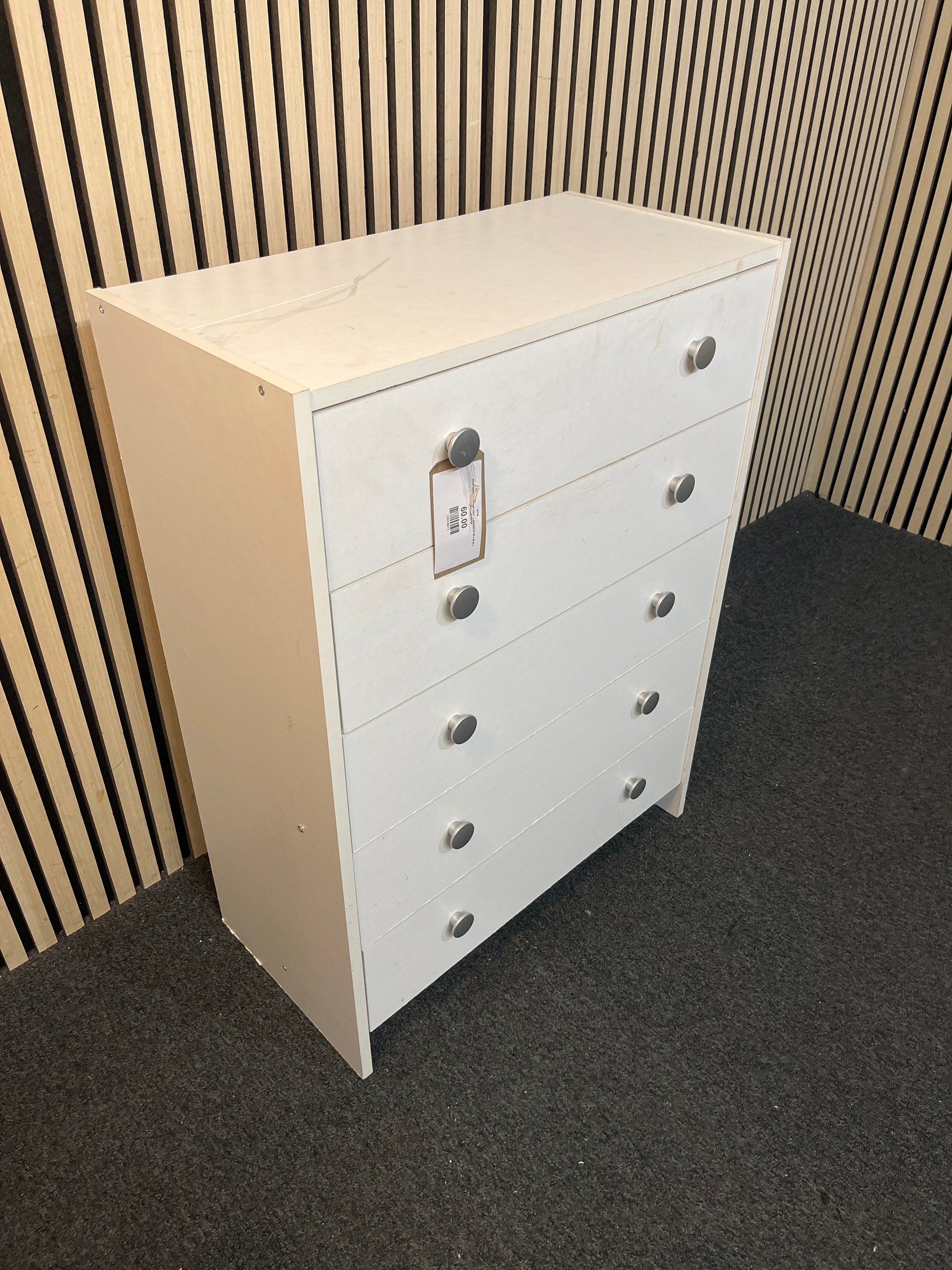 White laminate 5 drawer chest of drawers (H 90 x W 66 x D 33 cm) 43758