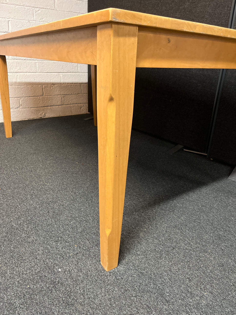 Large black tiled beech top kitchen table ( W 170 x L 90 cm) 2225