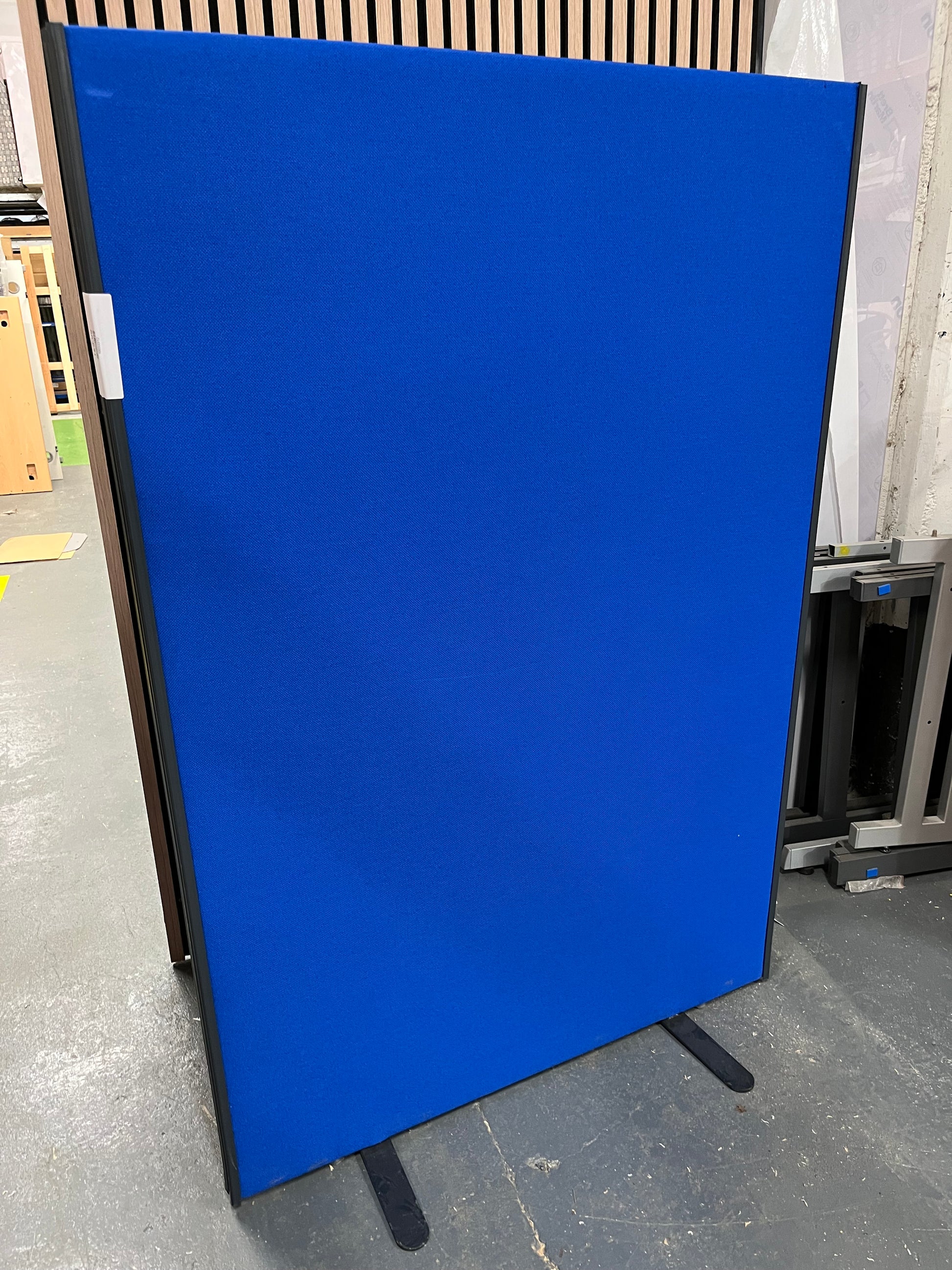 Blue Floor standing screens 1200W x 1500H