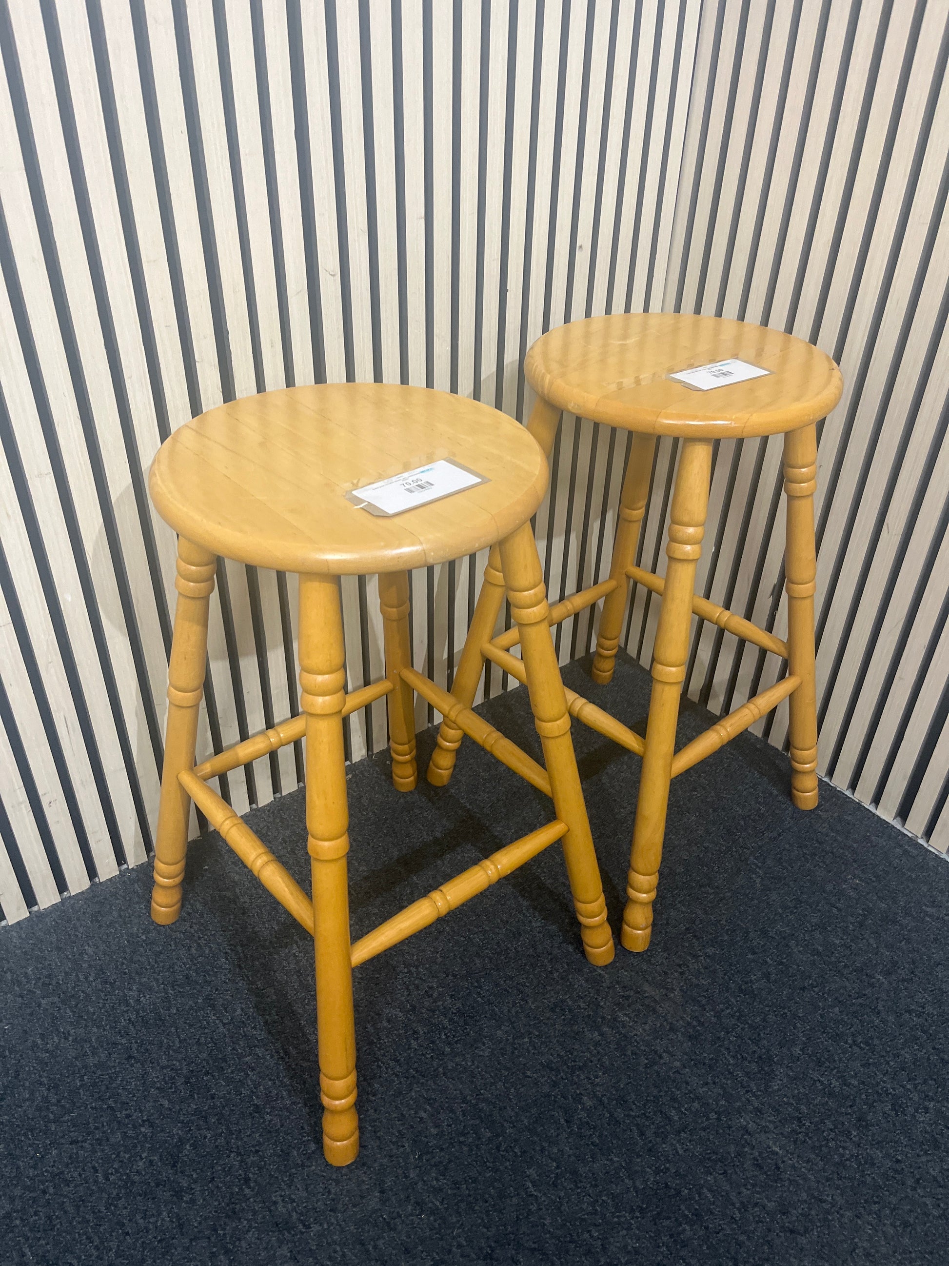Solid pine circular stools with solid frame (SET OF 2) 43351