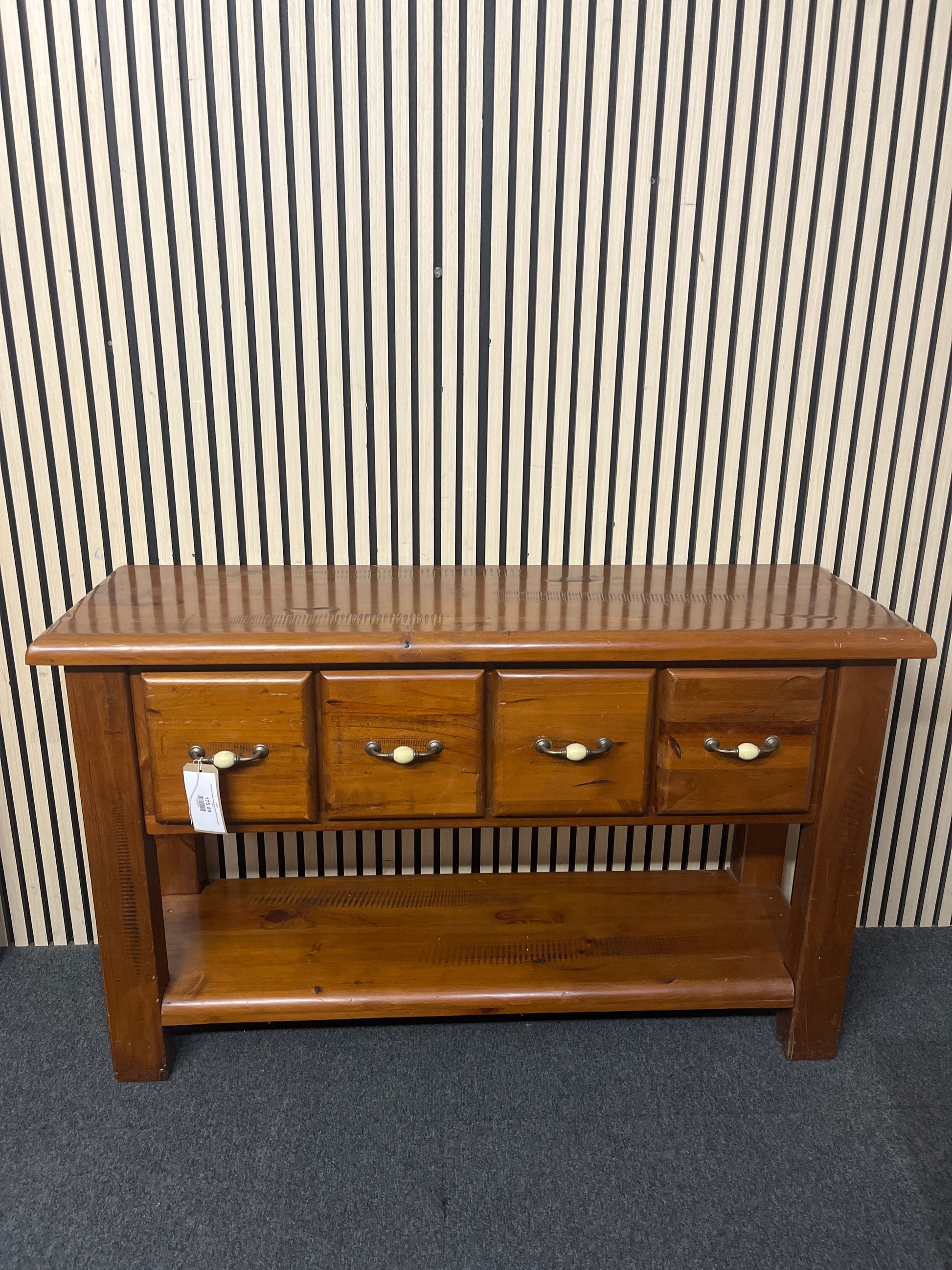 Solid pine 4 drawer sideboard (H 83 x W 133 x D 43 cm) 43978