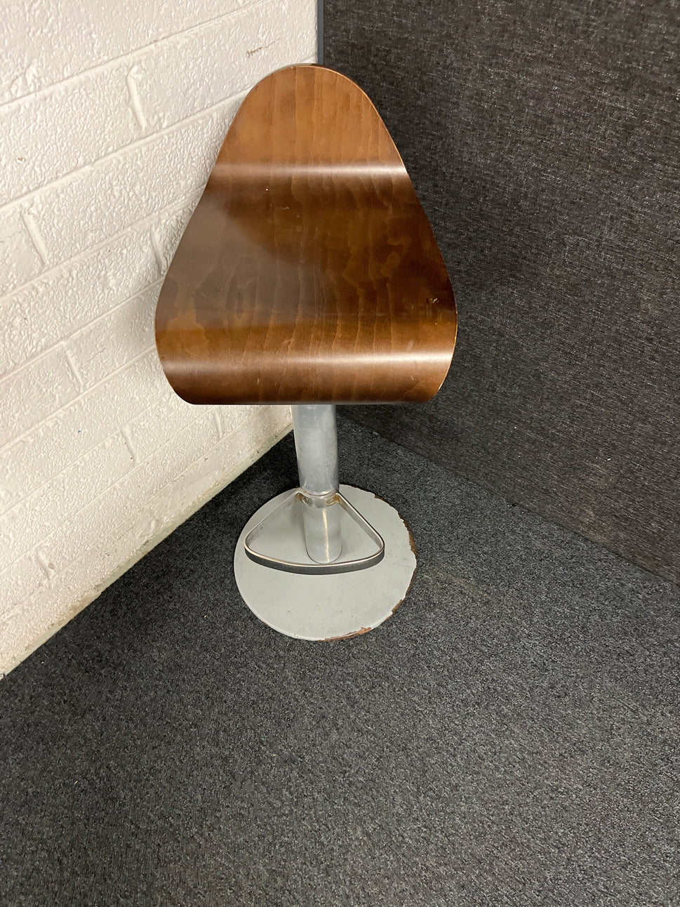 Dark stained tall plywood bar stools on metal base, swivel top 1225