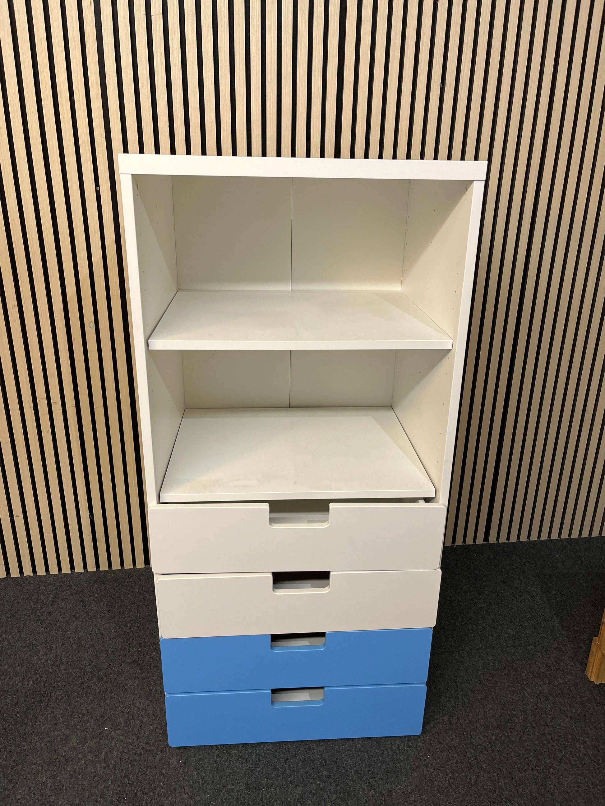 White and blue laminate 3 drawer + 2 shelf unit (H 130 x W 60 x D 49 cm) 2425