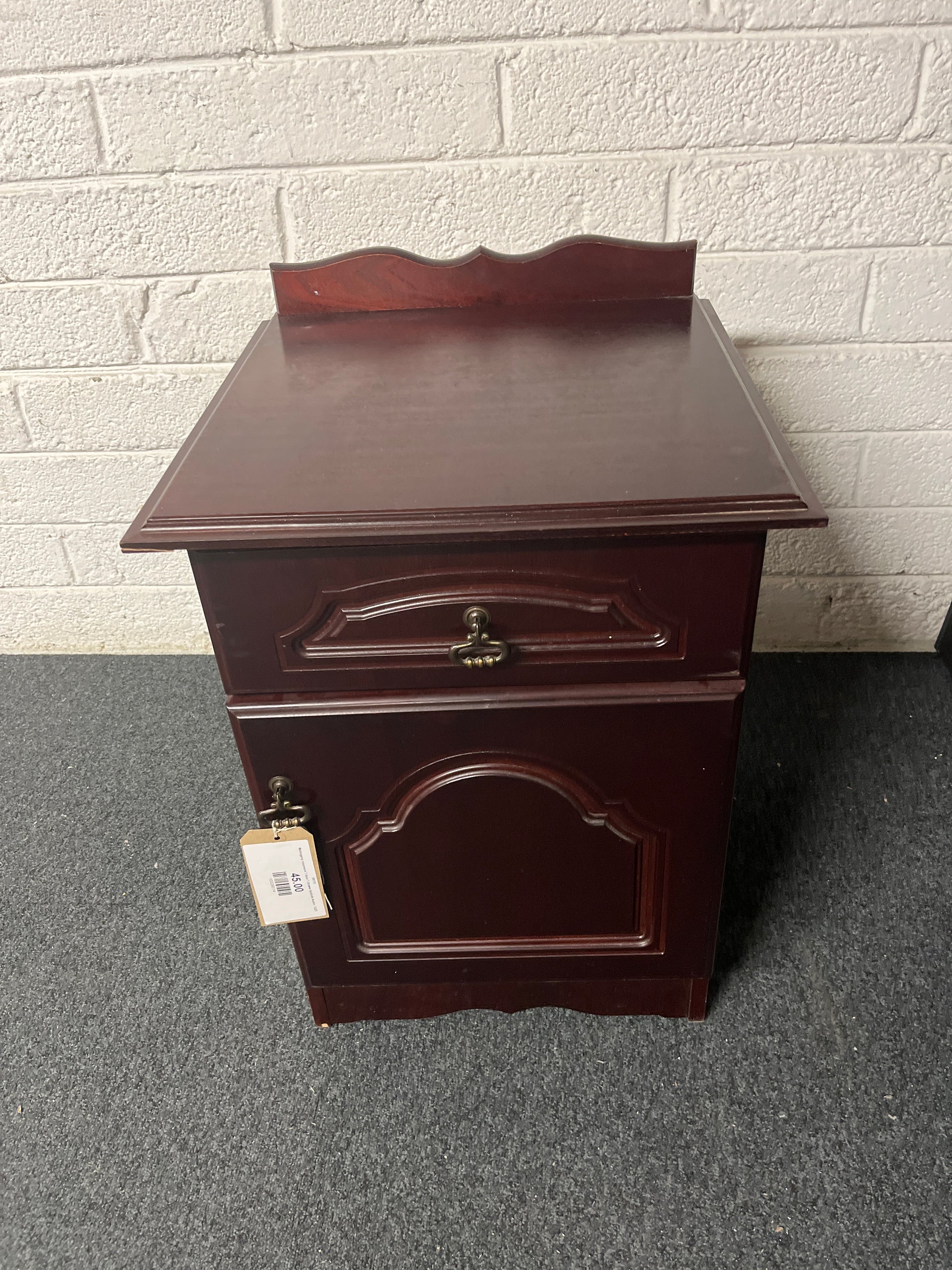 Mahogany rossmore 1 door 1 drawer bedside locker 1225