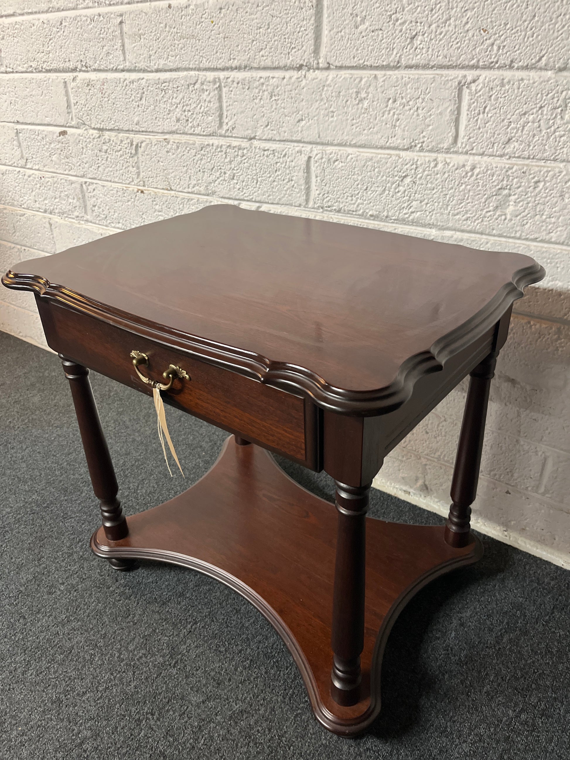 Rossmore mahogany 1 drawer bedside table (H 61 x W 64 x D 48 cm) 2225