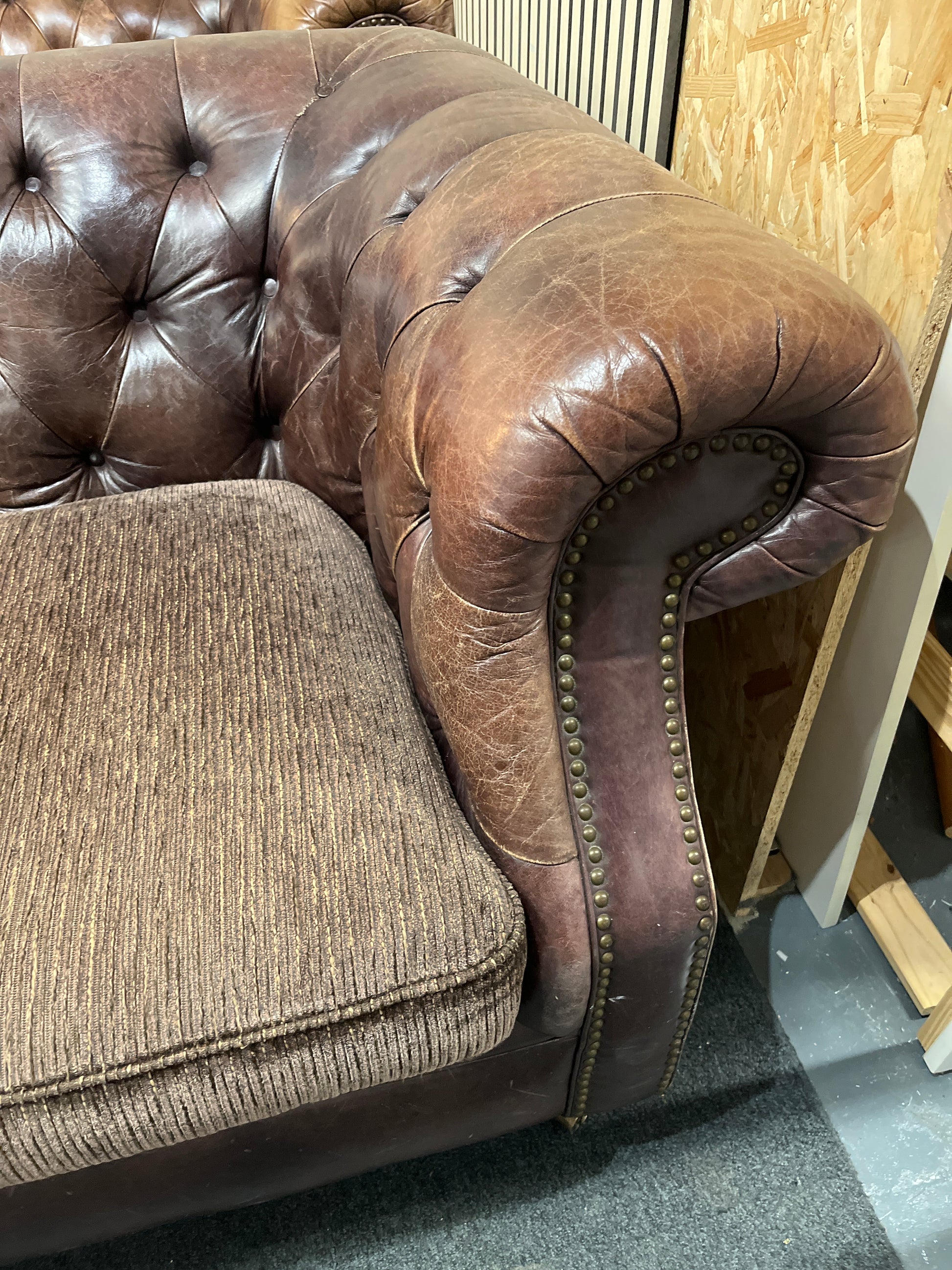 3 seater leather framed chesterfield suite with brown fabric seat cushions (Widths 215 cm depths 95 cm) 3126