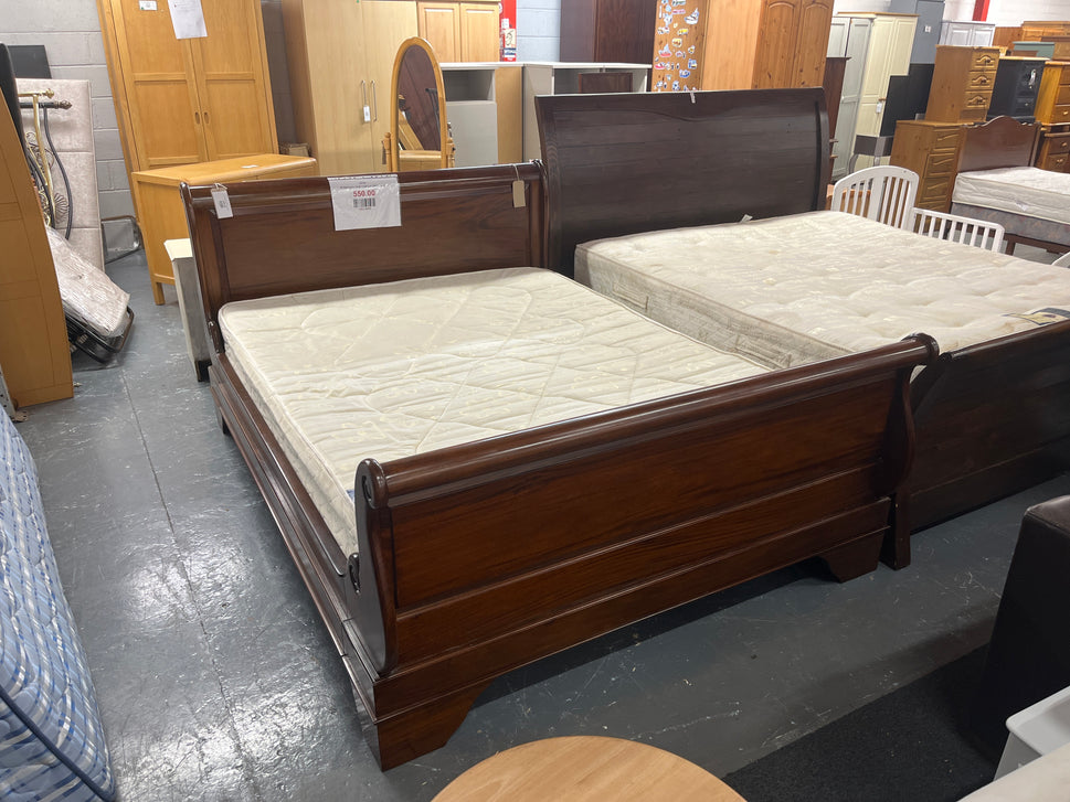 5ft Mahogany sleigh bedframe (KING) 43744