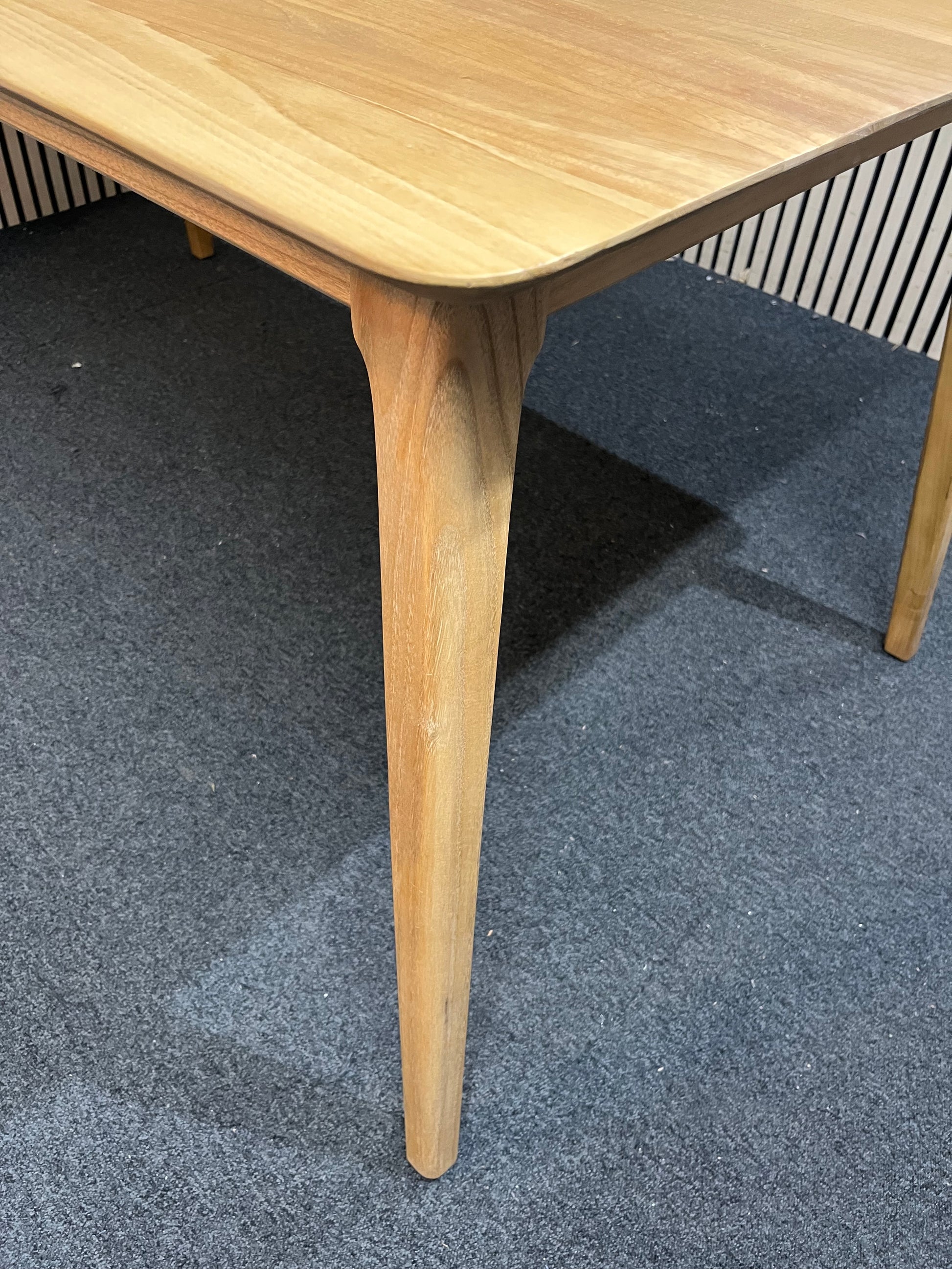 Natural oak large extendable dining table with oak legs (W 160 x D 89 cm)
43540