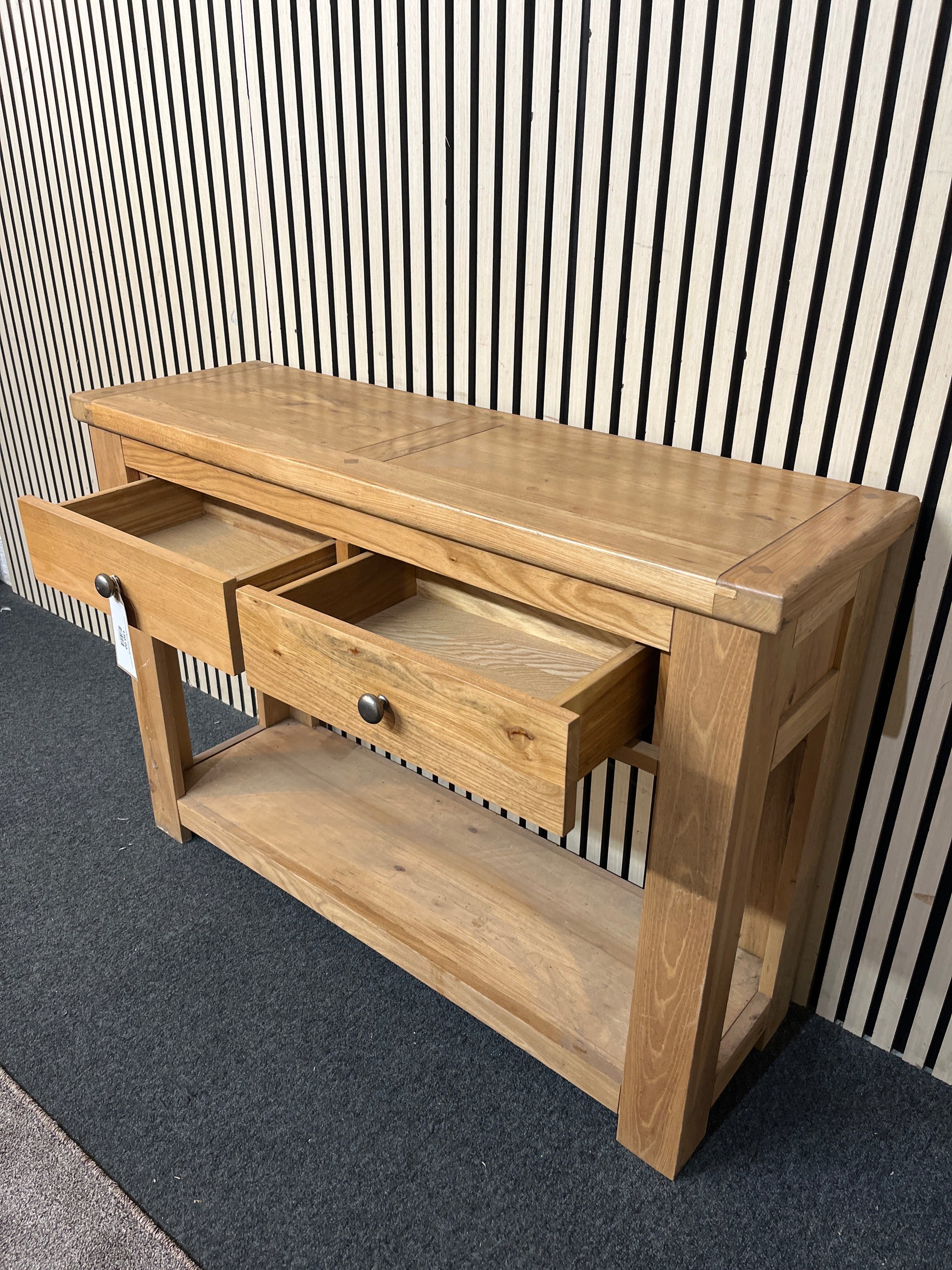 Solid oak long 2 drawer console table with base shelf (H 79 x W 110 x D 36 cm) 3126