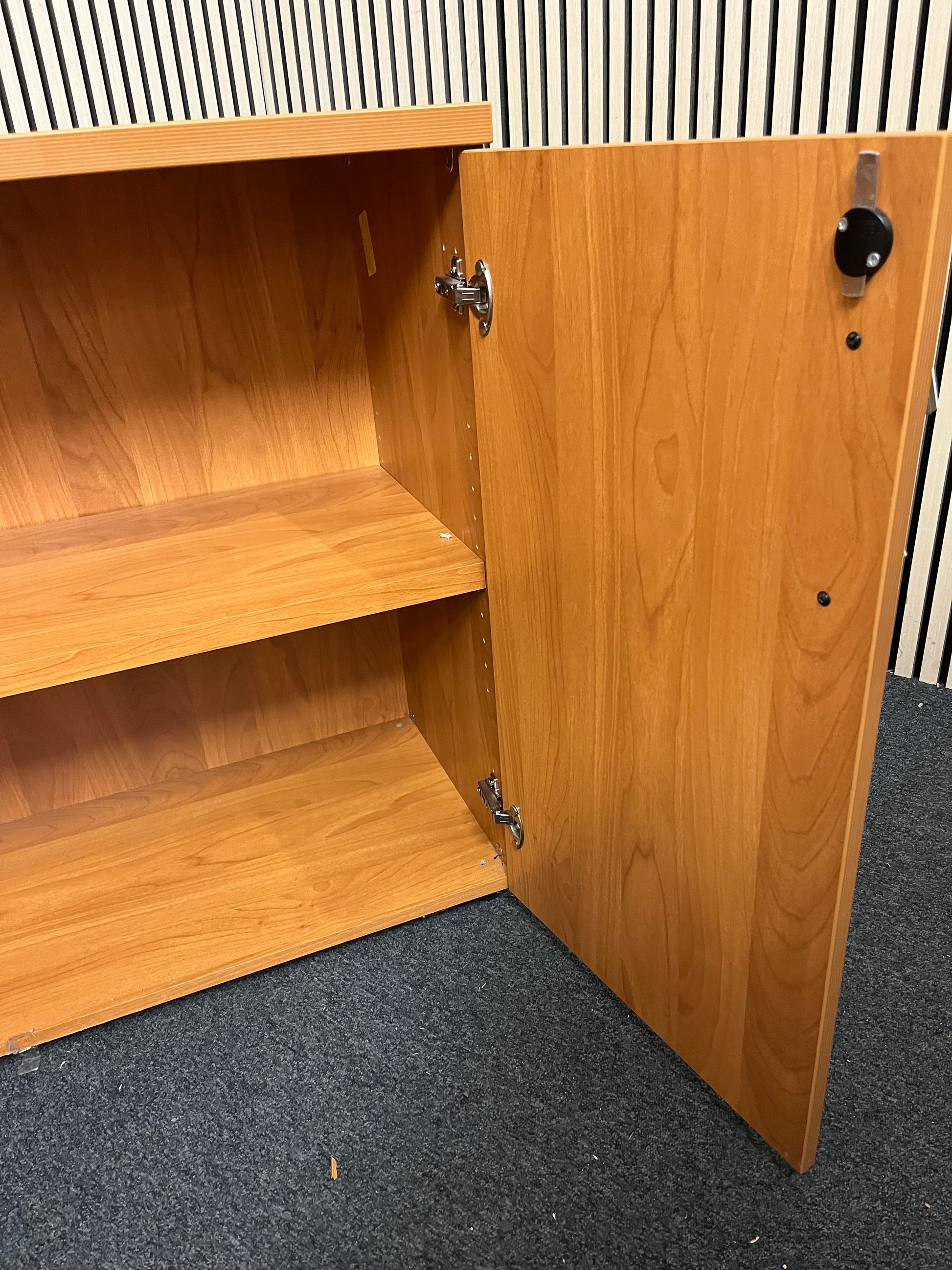 Cherry laminate low 2 door storage unit (H 80 x W 90 x D 45 cm) 2425