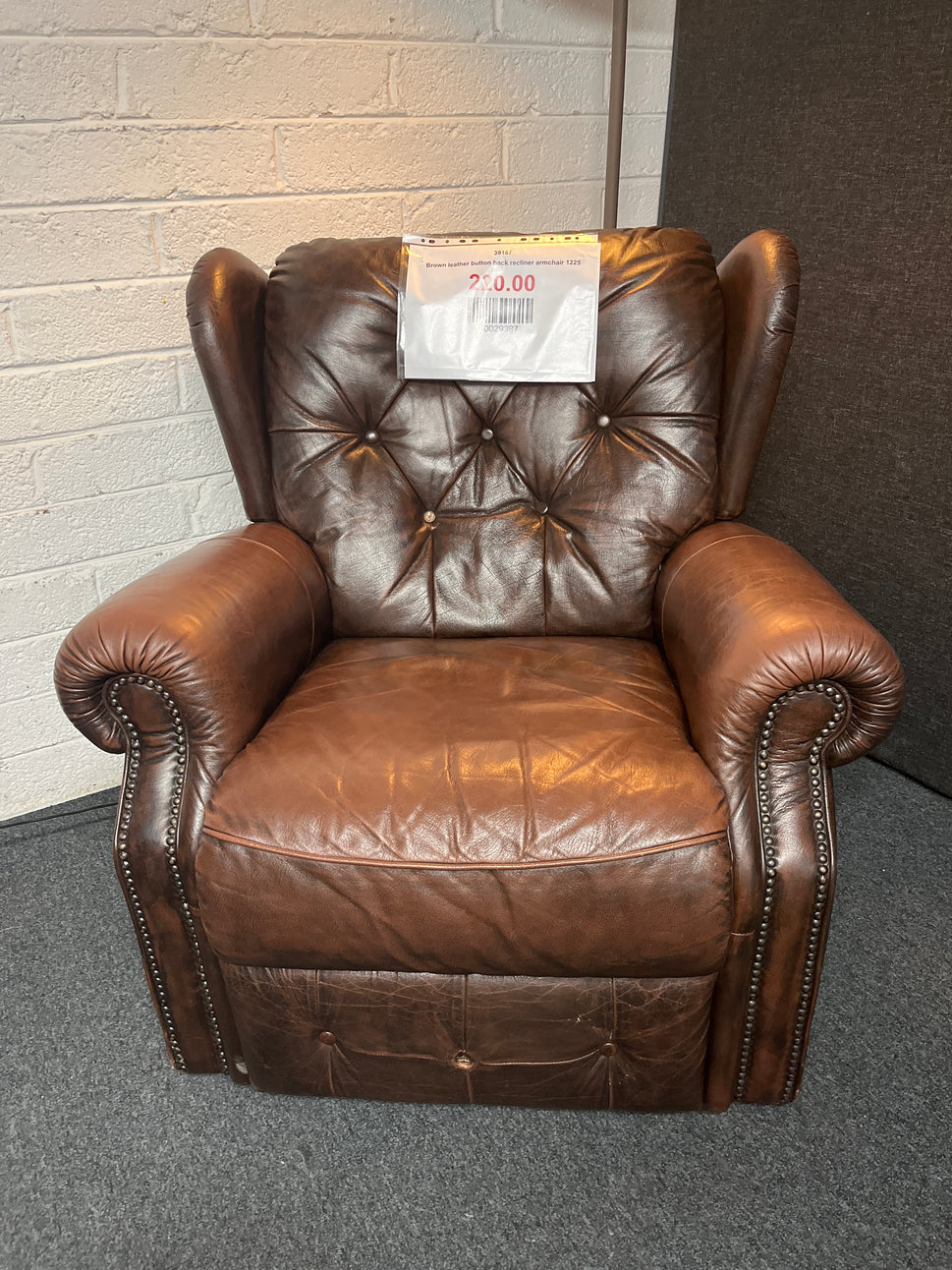 Brown leather button back recliner armchair 1225