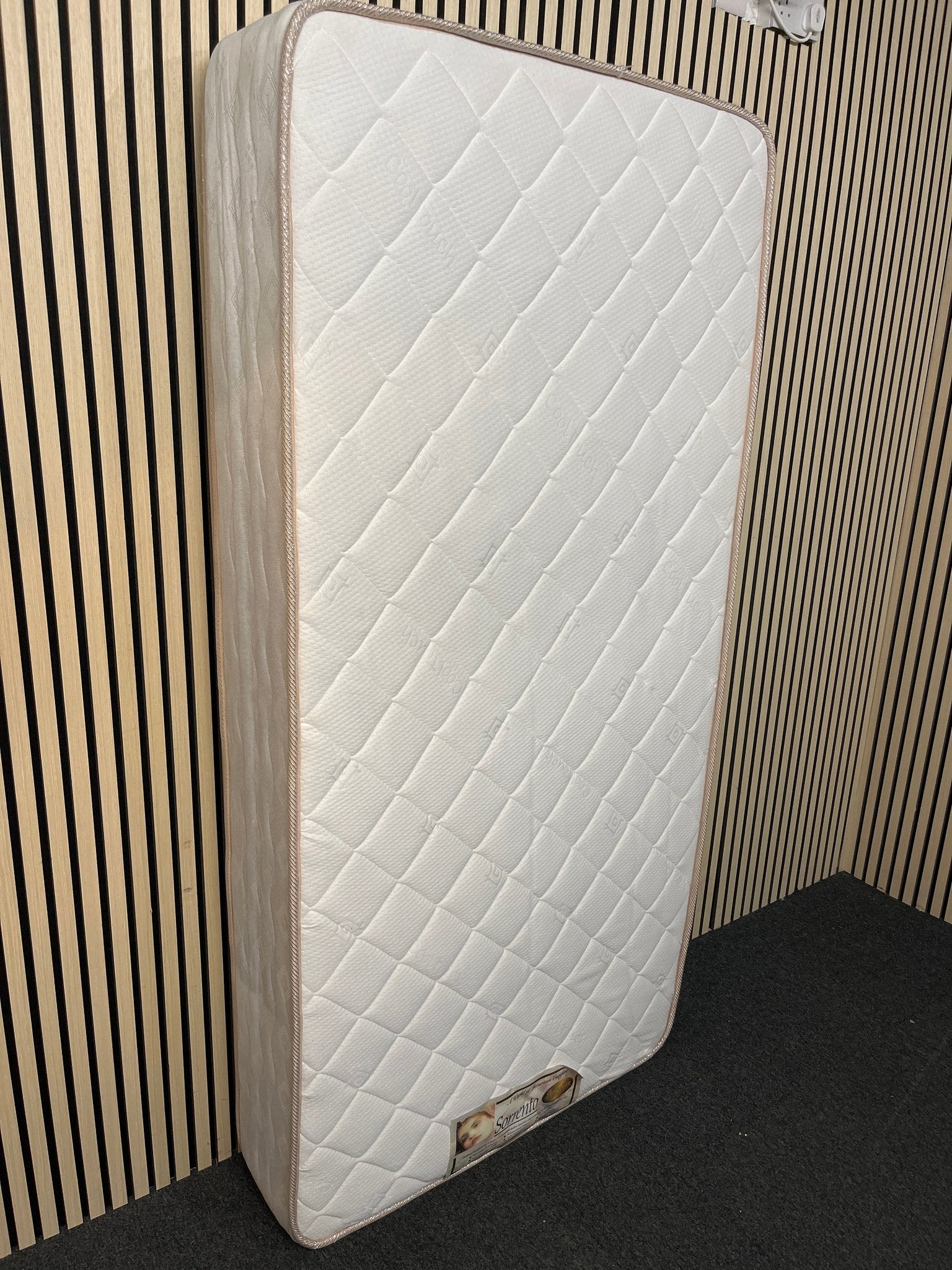 3ft secondhand clean sorrento ortho sprung mattress in white fabric