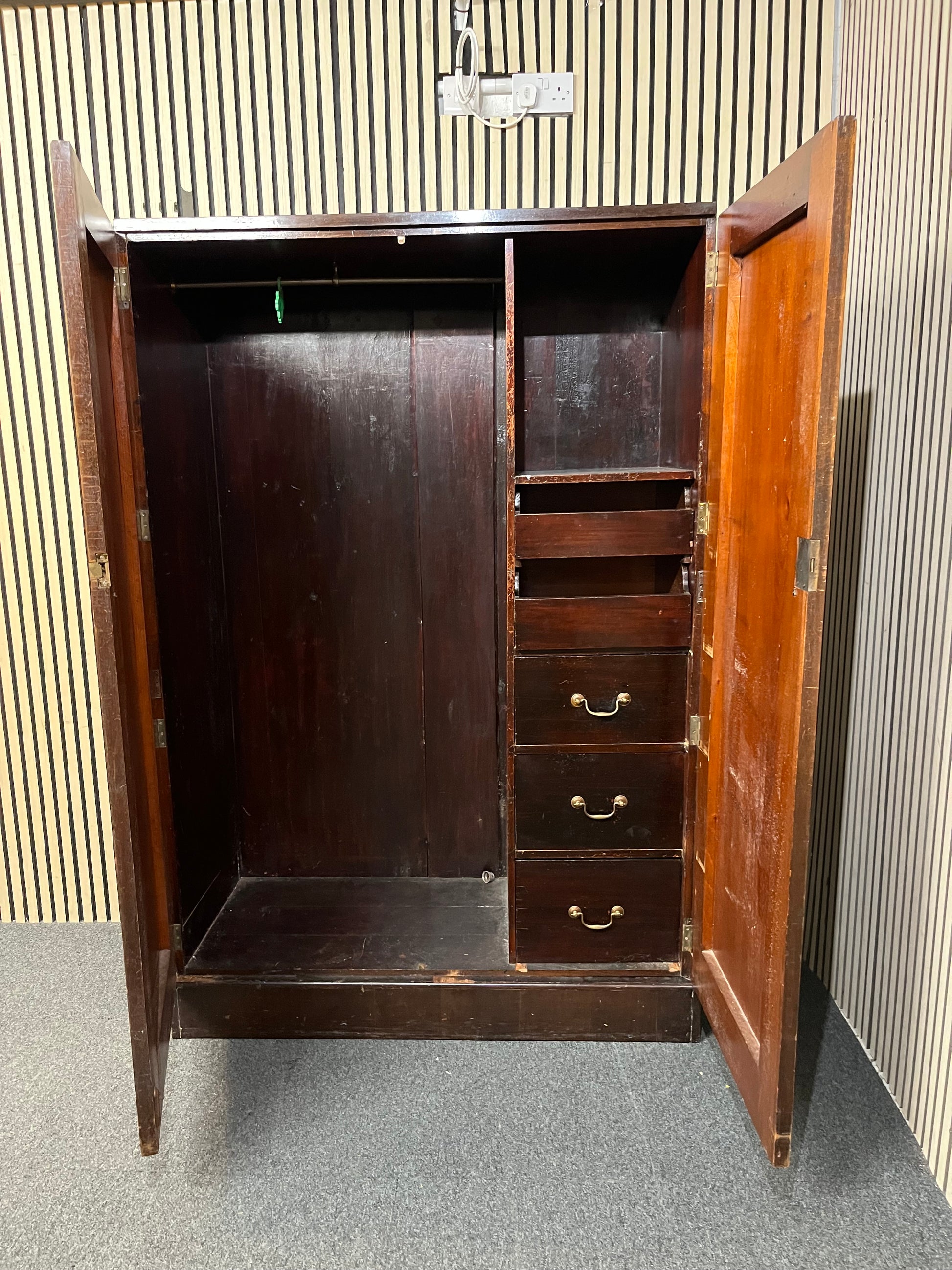 Solid Mahogany 2 door gentlemans wardrobe (H 180 x W 120 x D 54 cm) 43519