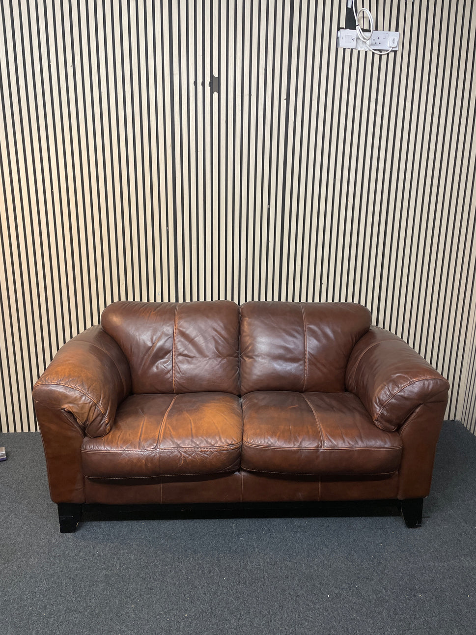 Brown leather 2 seater sofa (width 168 cm) 1126