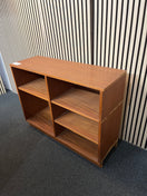 Mahogany 4 section low open bookcase (H 81 x W 108 x D 37 cm) 2425