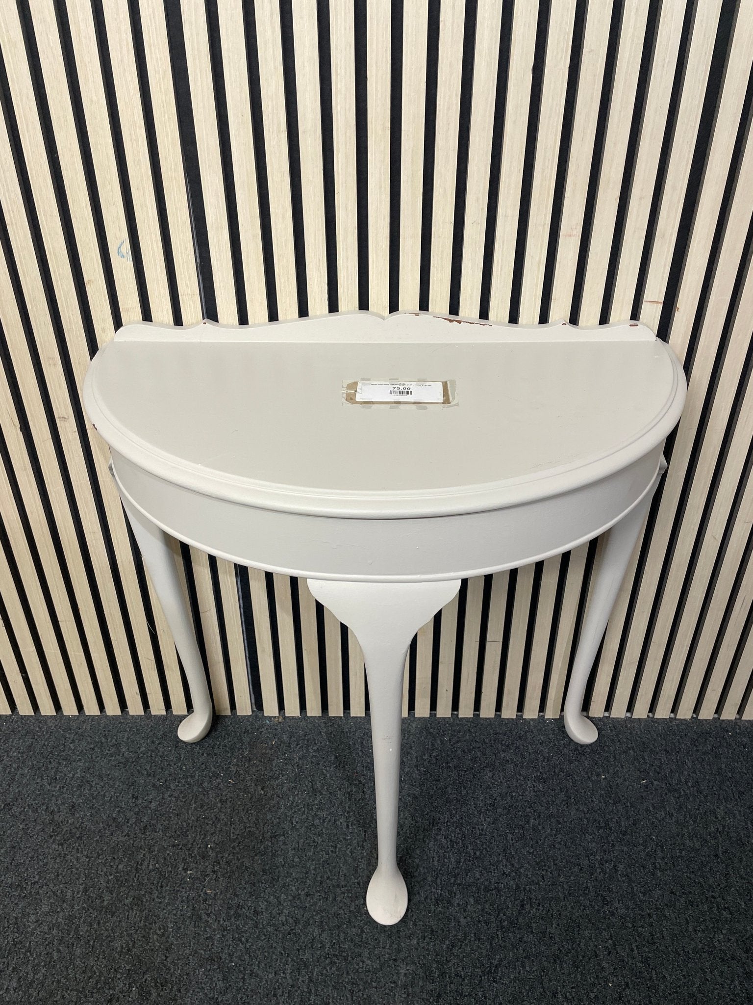 White solid wood half moon table (H 75 x W 76 x D 40 cm) 1126