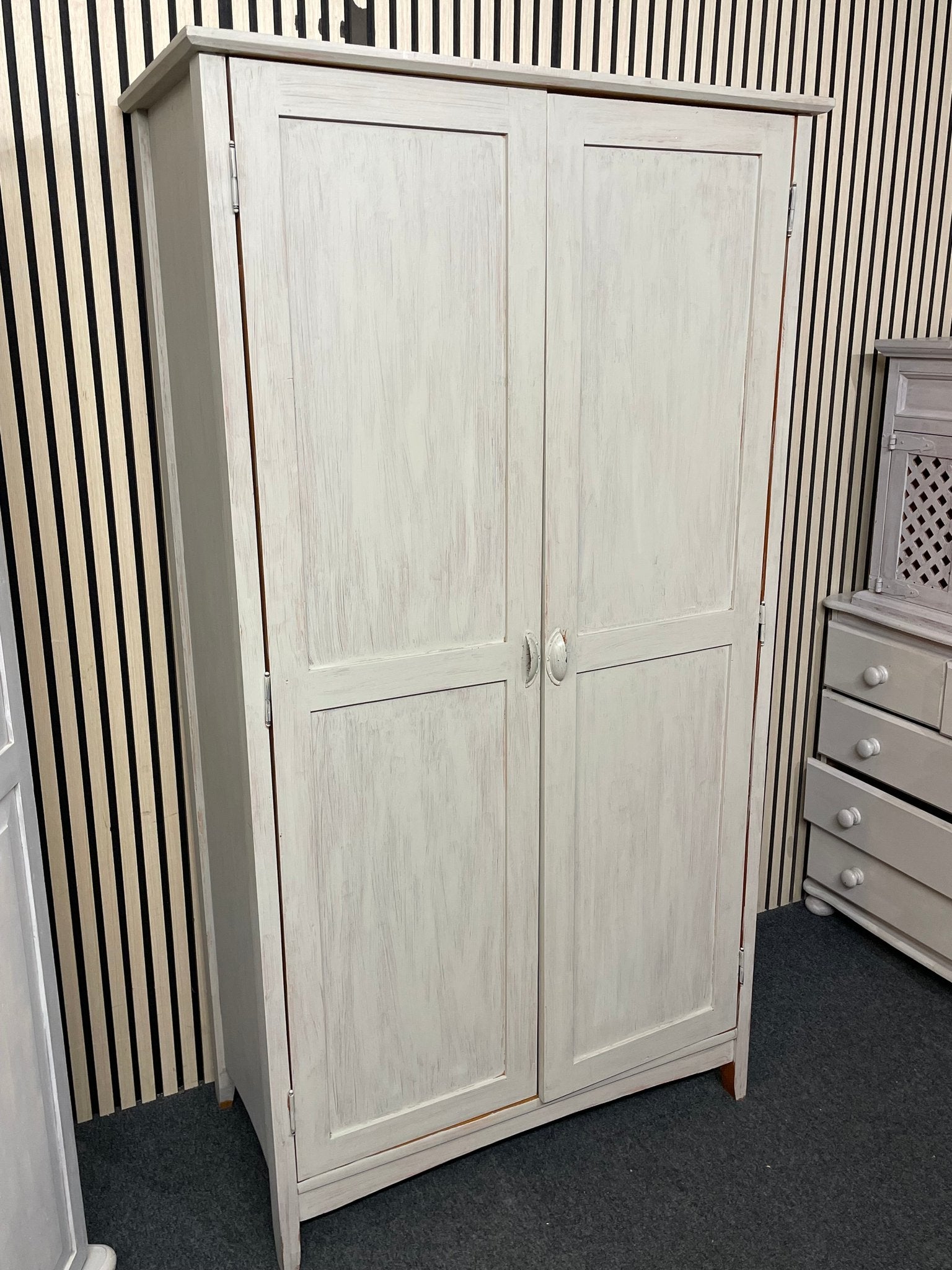 Solid pine grey white wash painted tall 2 door wardrobe 1126