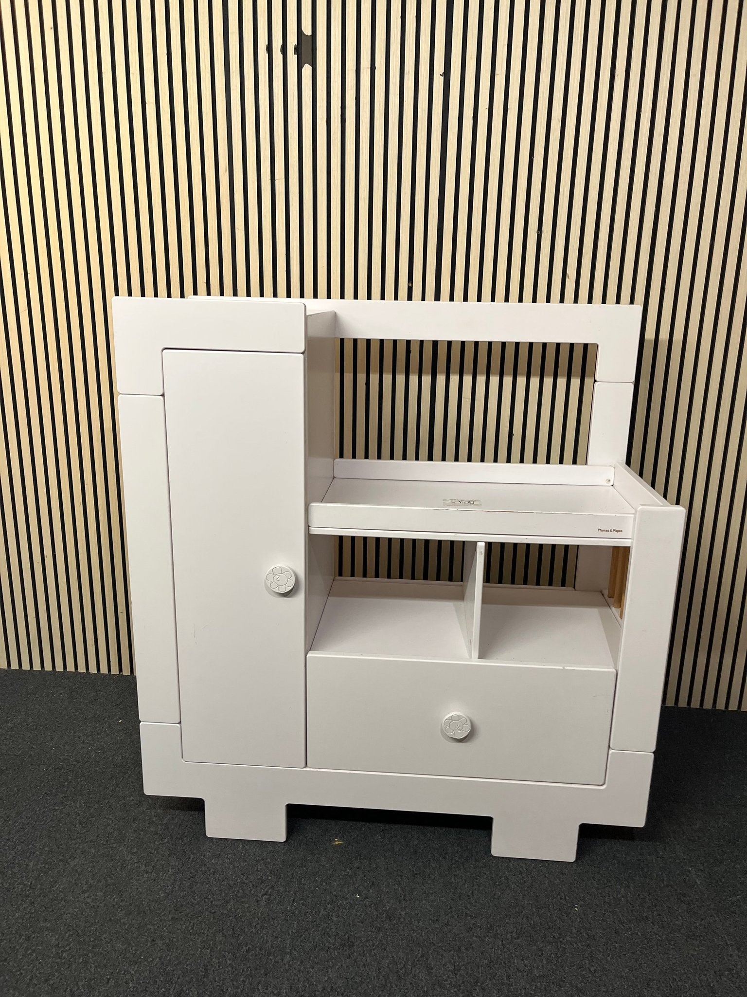 White laminate one drawer one door tiered baby changing unit (H 130 x W 120 x D 53 cm) 1126