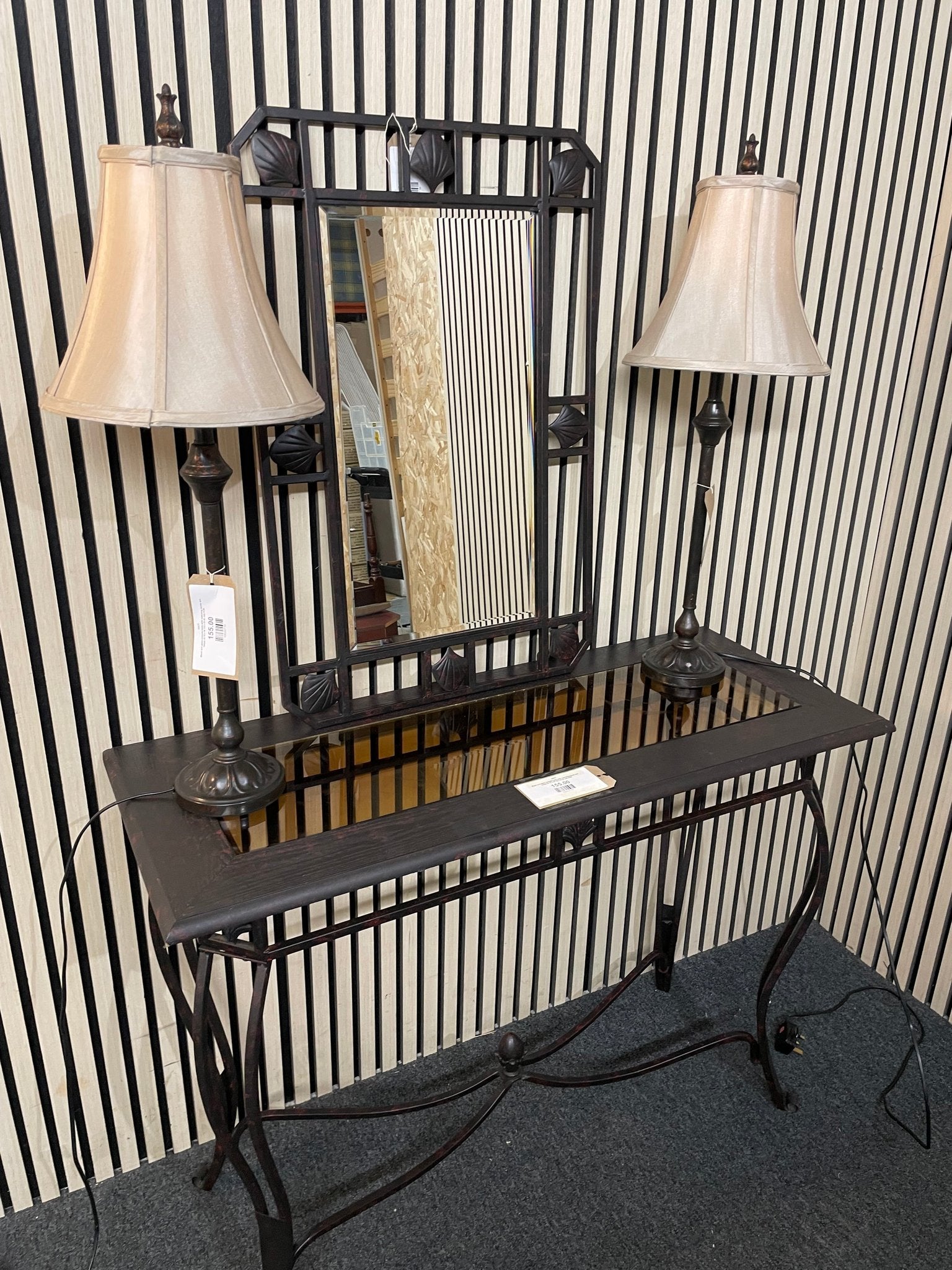 Black and glass console table (H 76 x W 102 x D 42 cm) 3126
