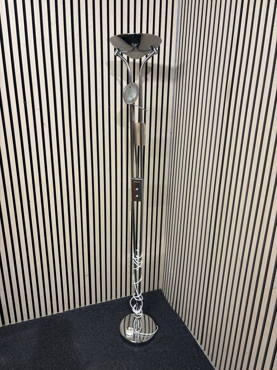 Tall chrome framed standard uplighter 3126