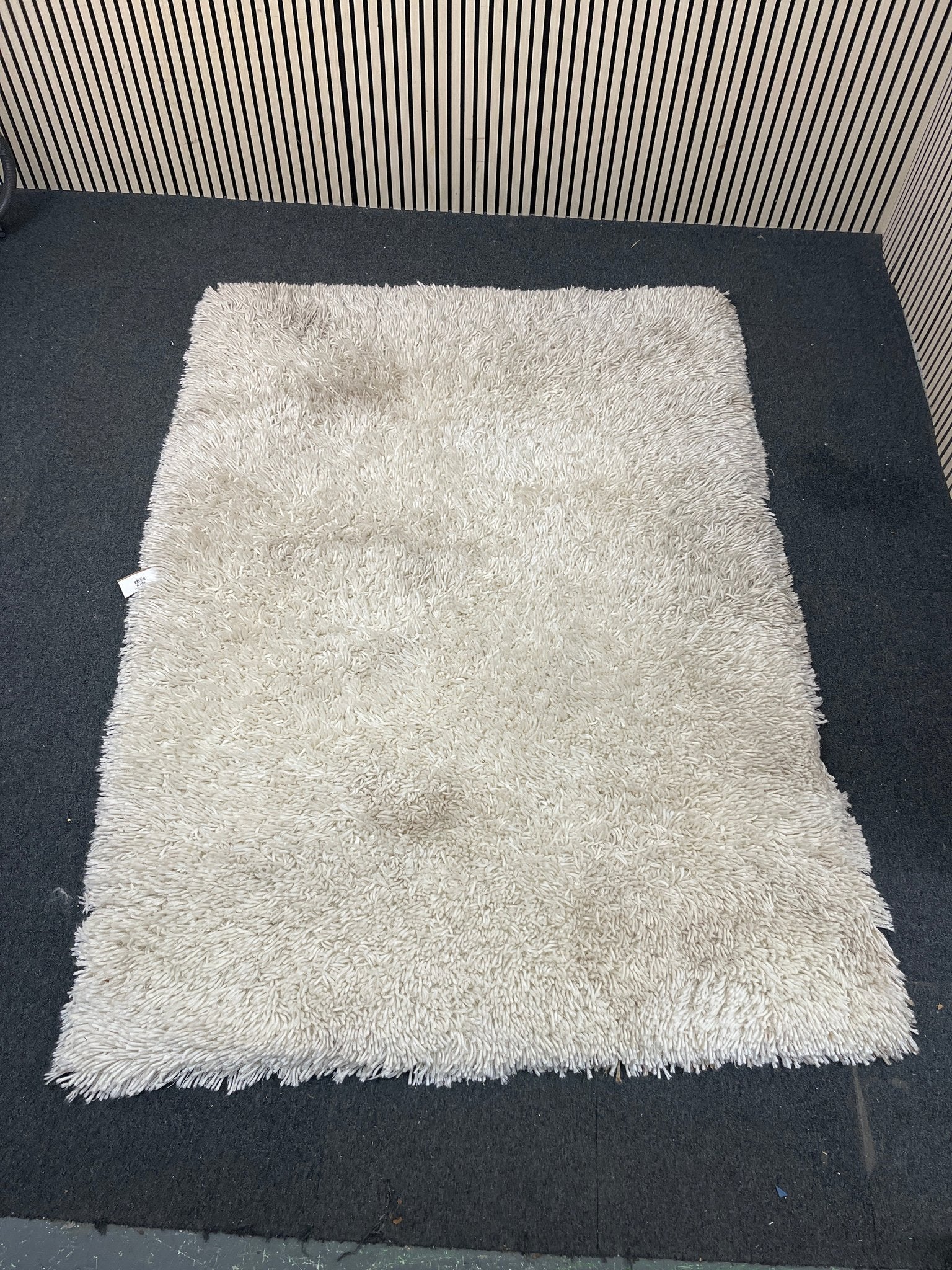 Large shaggy wool rug 3126