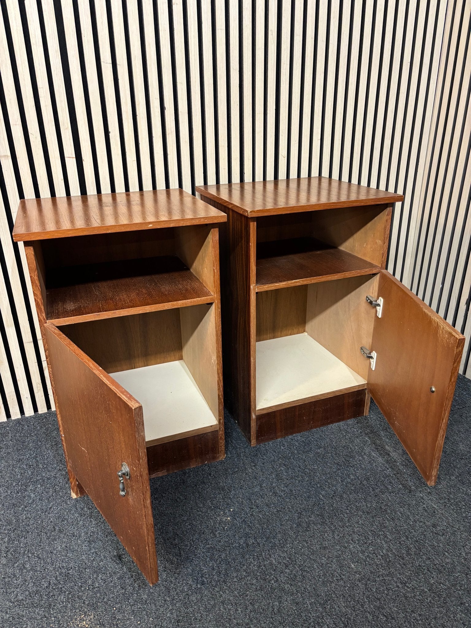 Mahogany 1 door bedside locker with shelf (SET OF 2) 2226